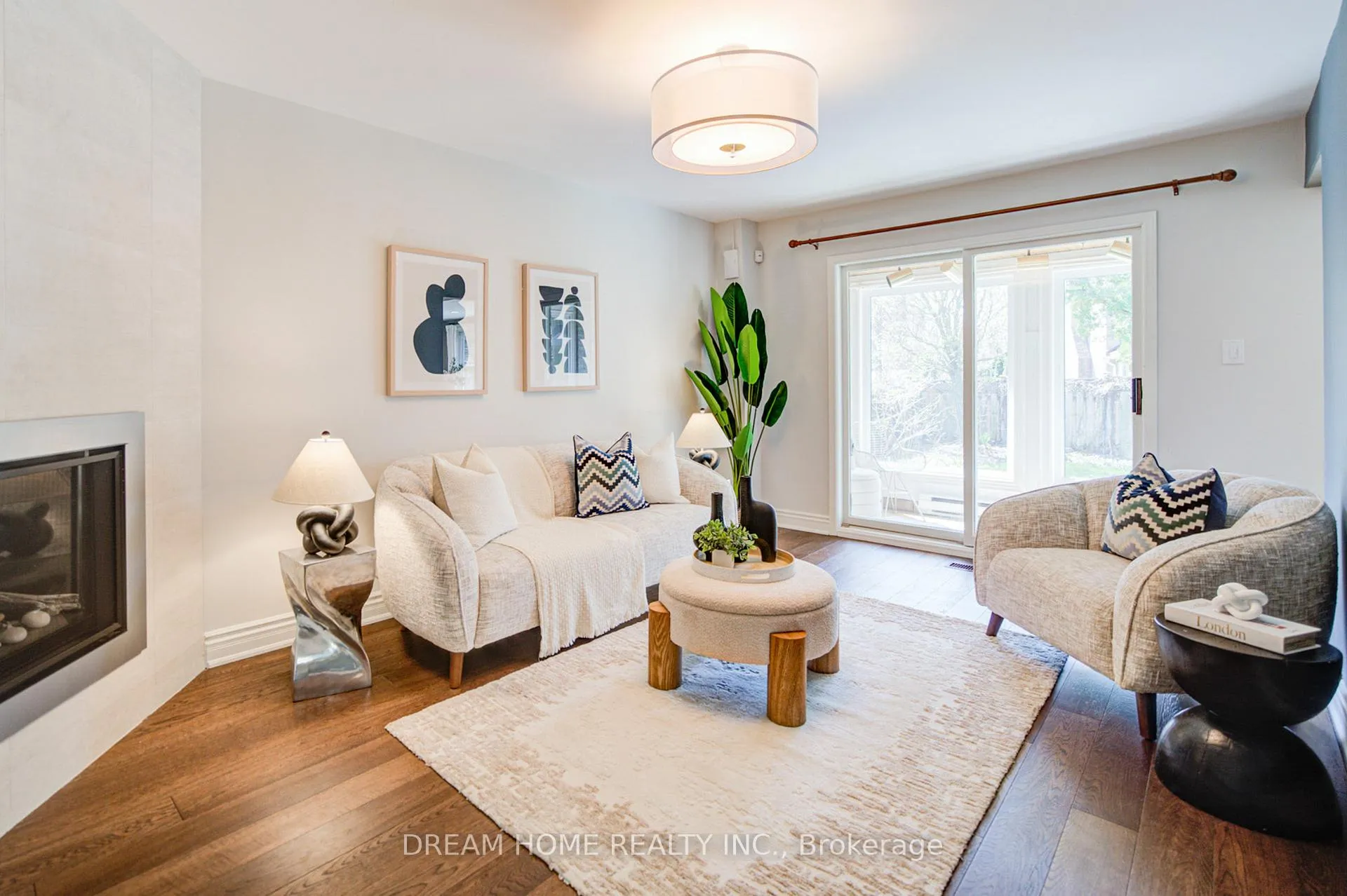 Photo 8 of 3 Ferndell Circle, Markham, Unionville — HOMEH