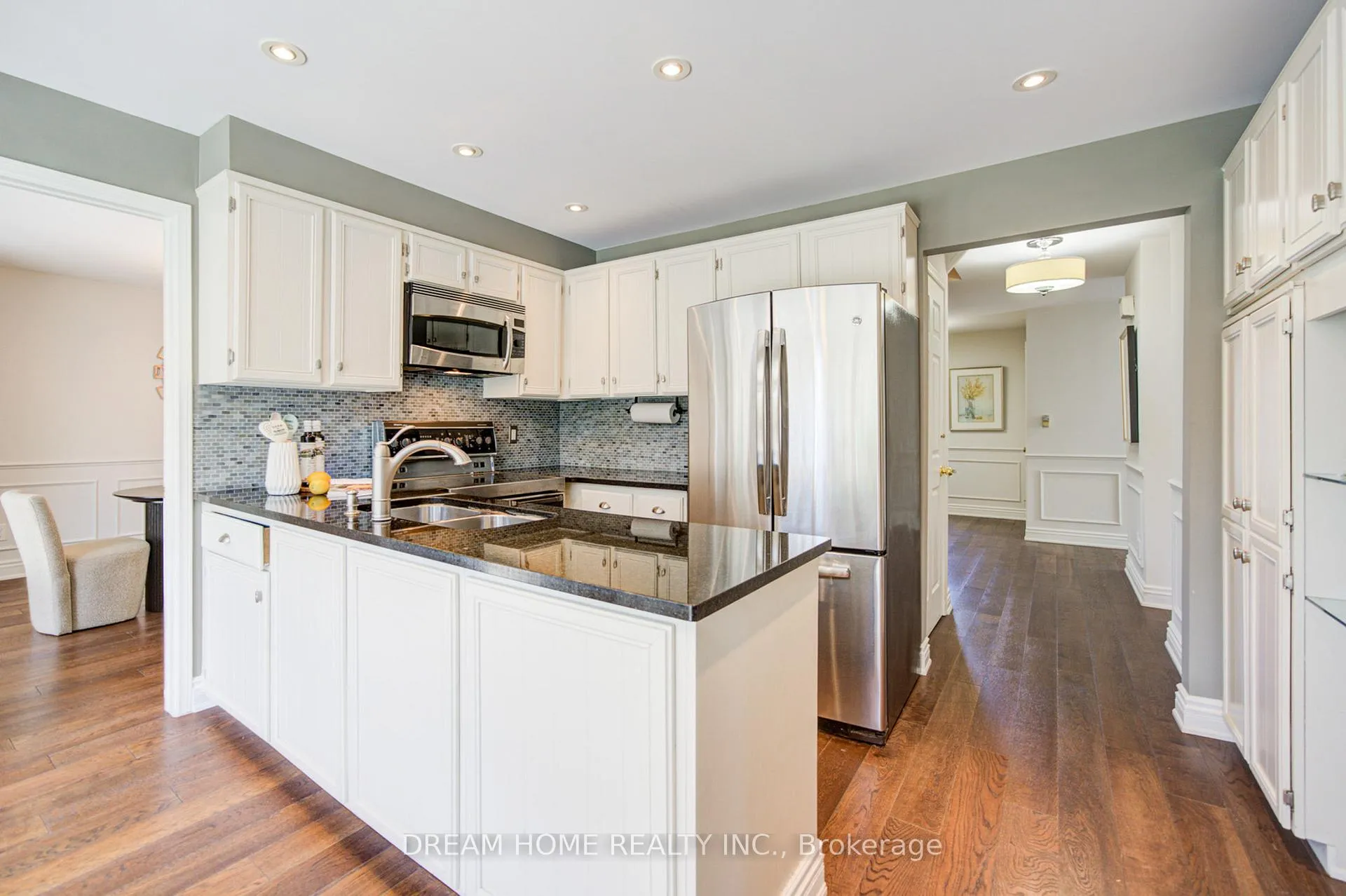 Photo 10 of 3 Ferndell Circle, Markham, Unionville — HOMEH