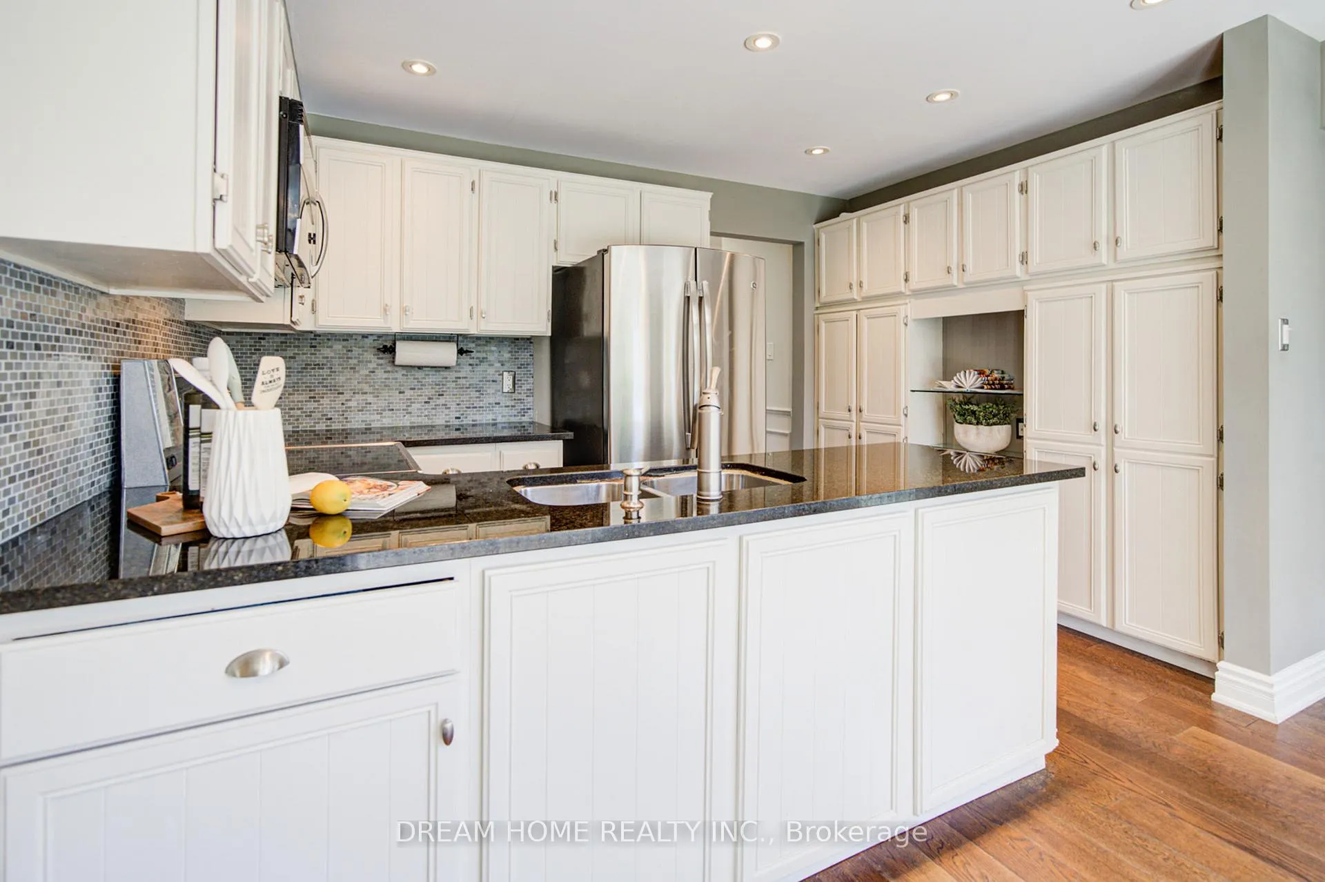 Photo 12 of 3 Ferndell Circle, Markham, Unionville — HOMEH