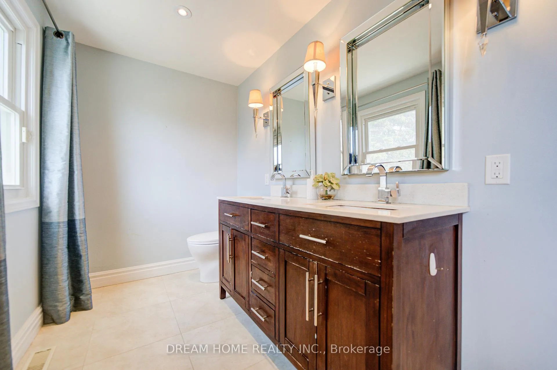 Photo 22 of 3 Ferndell Circle, Markham, Unionville — HOMEH