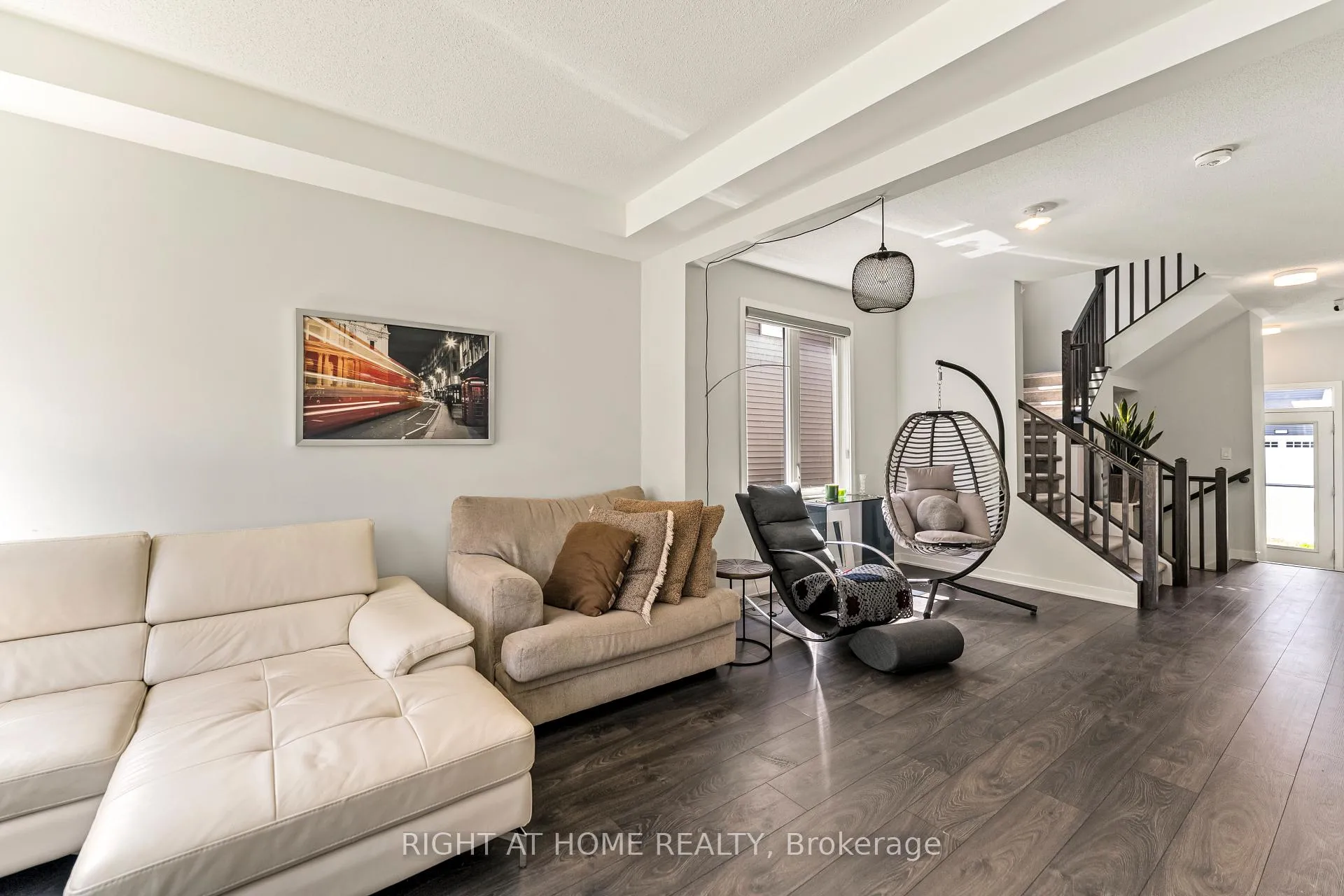 Photo 14 of 221 Billrian Crescent, Ottawa, Stittsville (North) — HOMEH