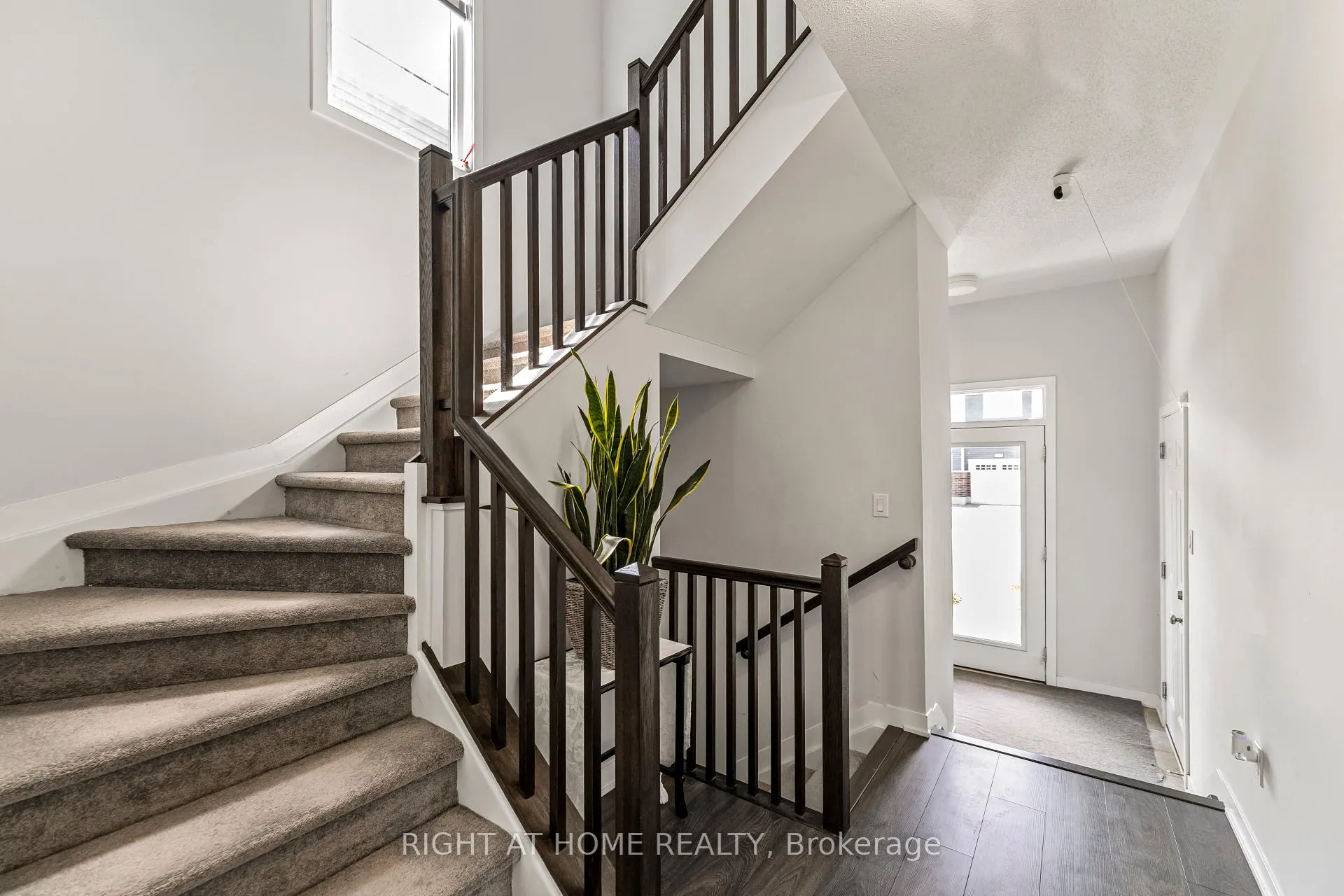 Photo 20 of 221 Billrian Crescent, Ottawa, Stittsville (North) — HOMEH
