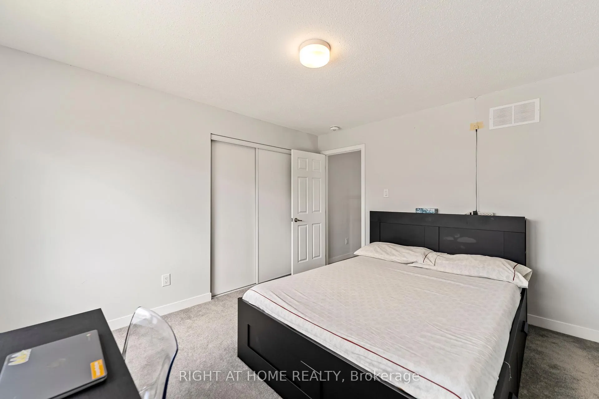 Photo 22 of 221 Billrian Crescent, Ottawa, Stittsville (North) — HOMEH