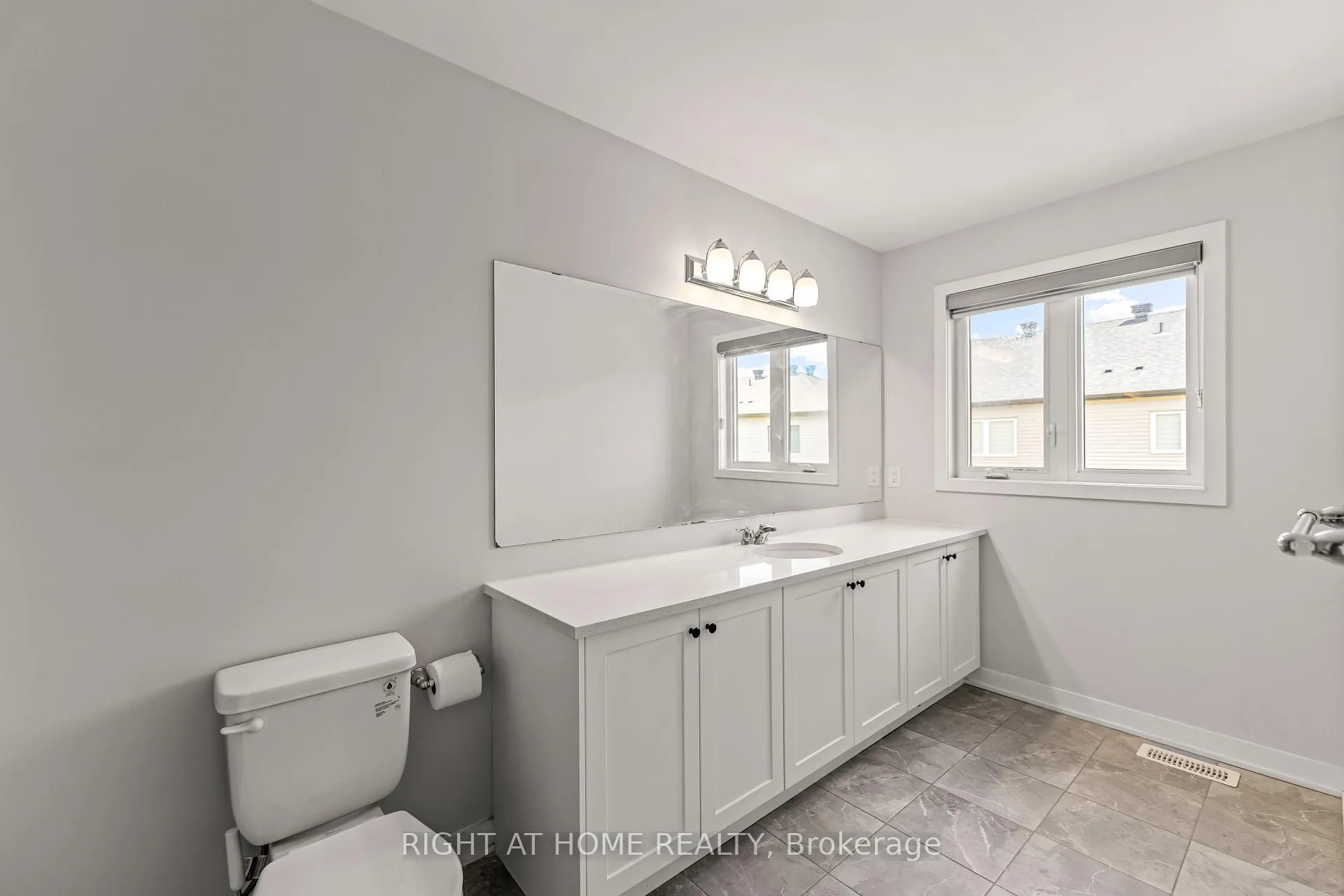Photo 33 of 221 Billrian Crescent, Ottawa, Stittsville (North) — HOMEH