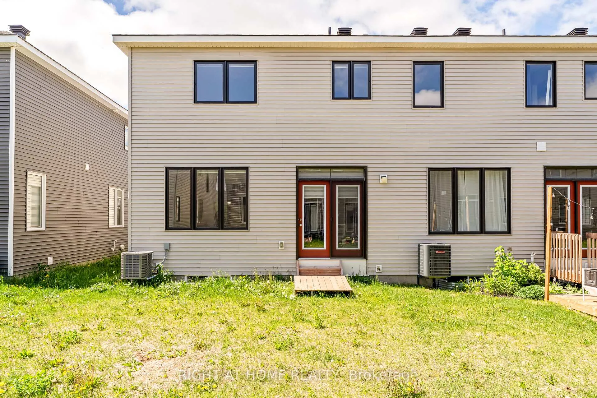 Photo 35 of 221 Billrian Crescent, Ottawa, Stittsville (North) — HOMEH
