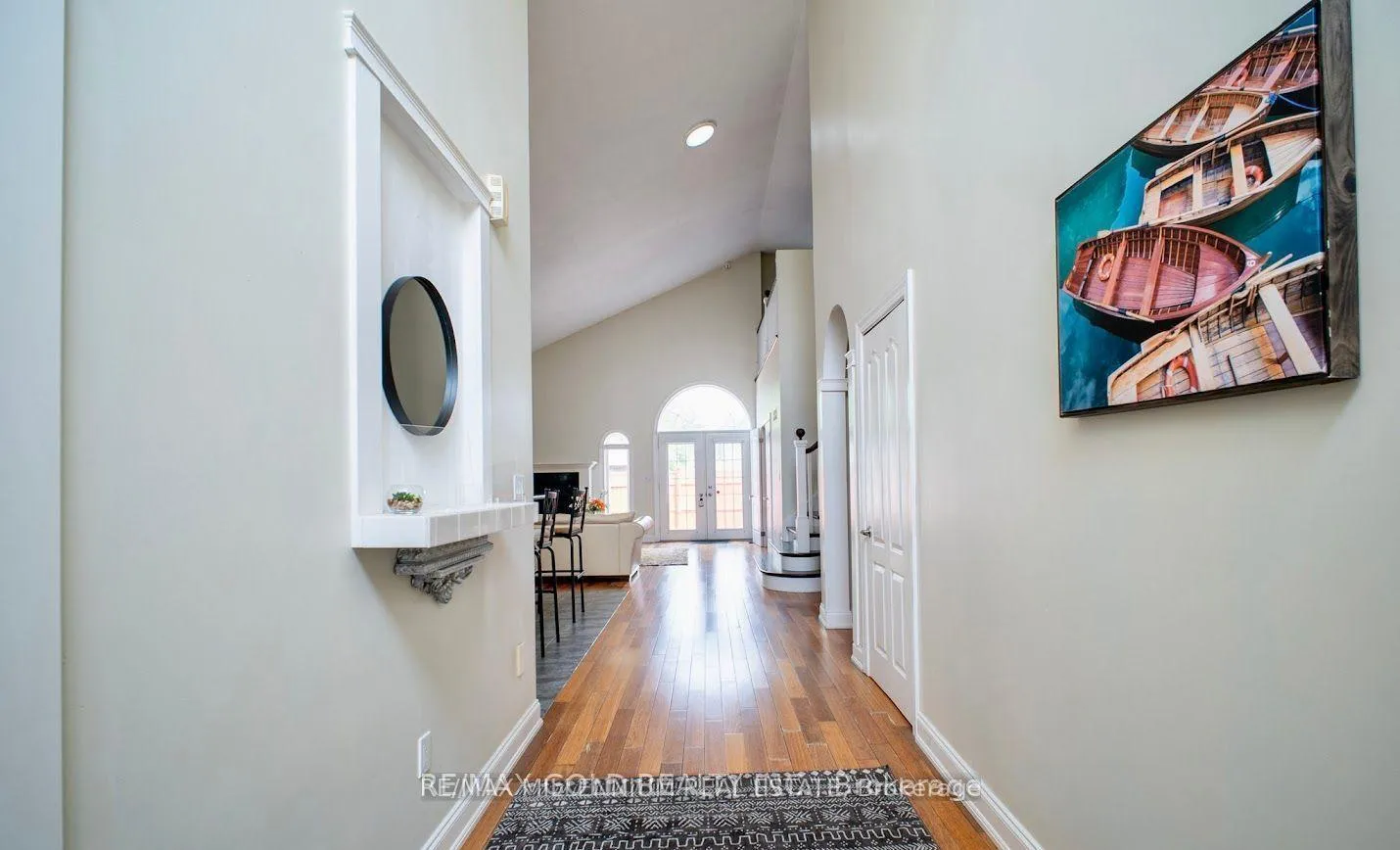 Photo 2 of 8905 McGarry Drive, Niagara Falls, Forestview — HOMEH