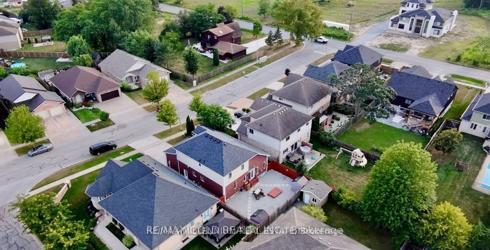 Photo 23 of 8905 McGarry Drive, Niagara Falls, Forestview — HOMEH