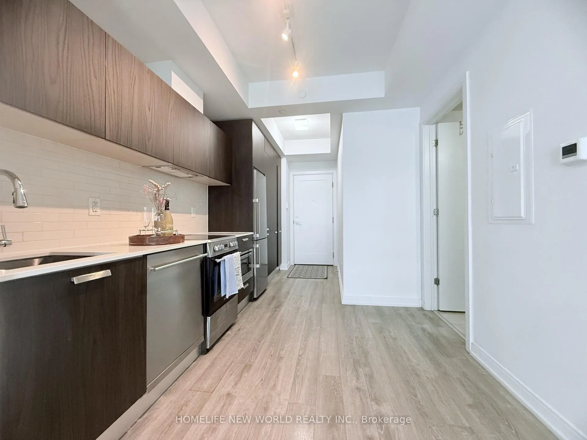 Photo 4 of Unit 4506, 50 Charles Street E, Toronto, Church-Yonge Corridor — HOMEH