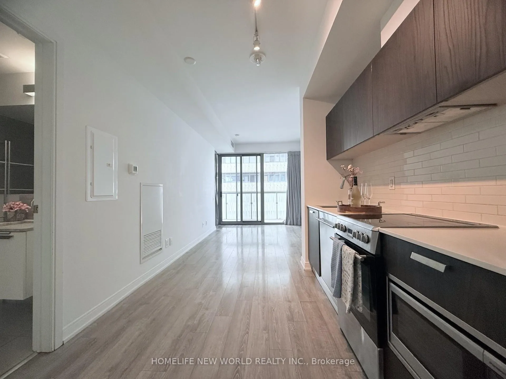 Photo 5 of Unit 4506, 50 Charles Street E, Toronto, Church-Yonge Corridor — HOMEH