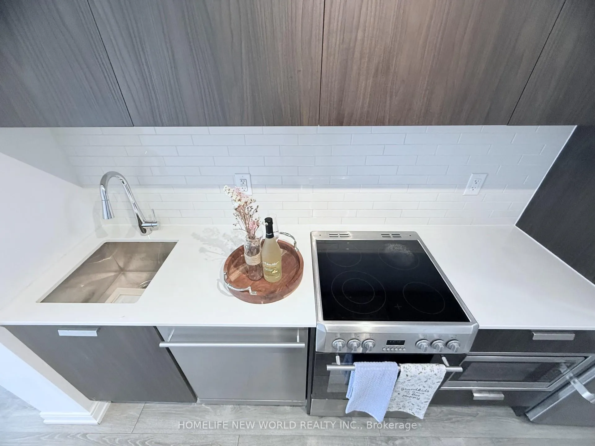 Photo 9 of Unit 4506, 50 Charles Street E, Toronto, Church-Yonge Corridor — HOMEH