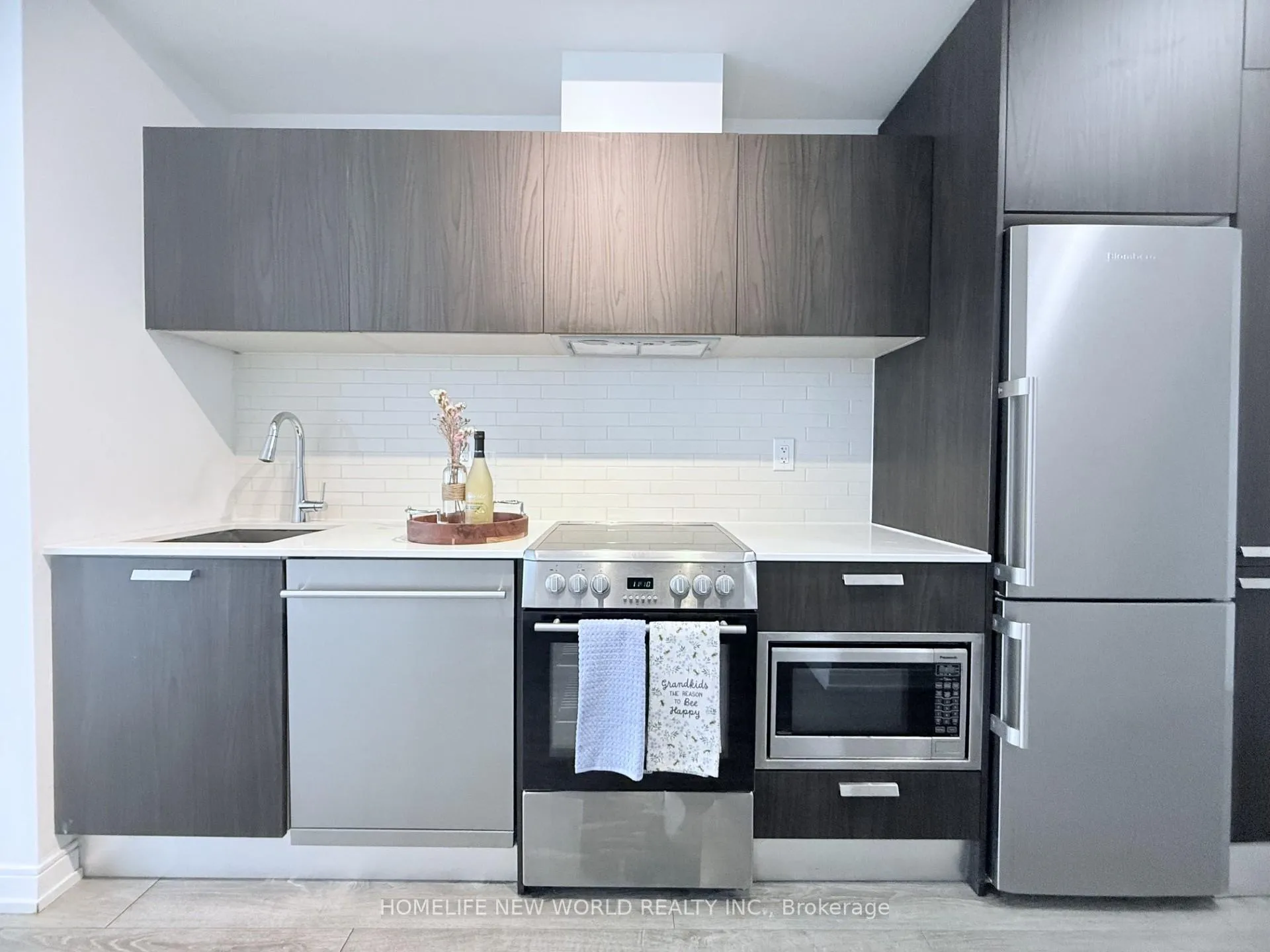 Photo 11 of Unit 4506, 50 Charles Street E, Toronto, Church-Yonge Corridor — HOMEH
