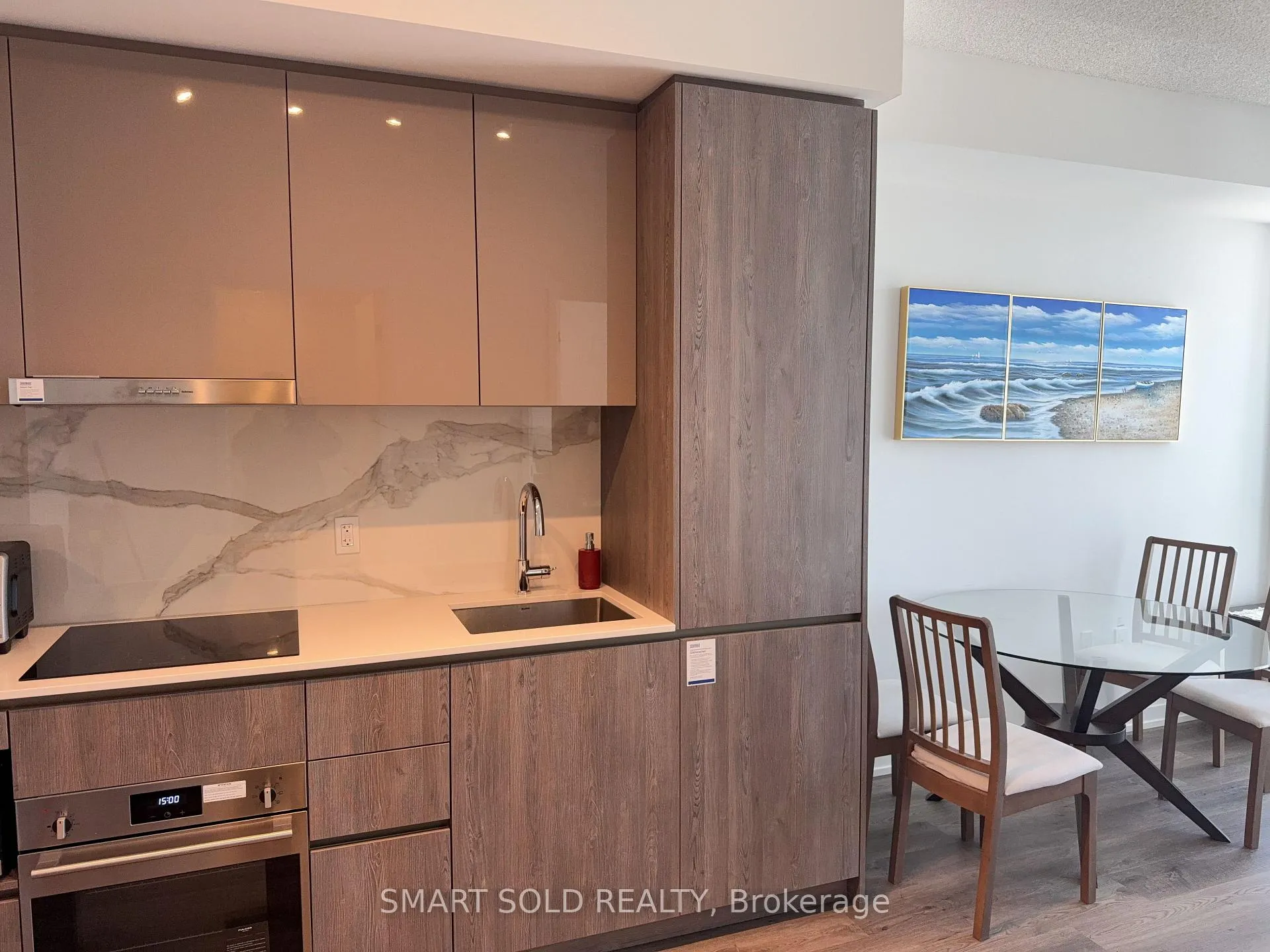Photo 3 of Unit 5611, 8 Interchange Way, Vaughan, Vaughan Corporate Centre — HOMEH