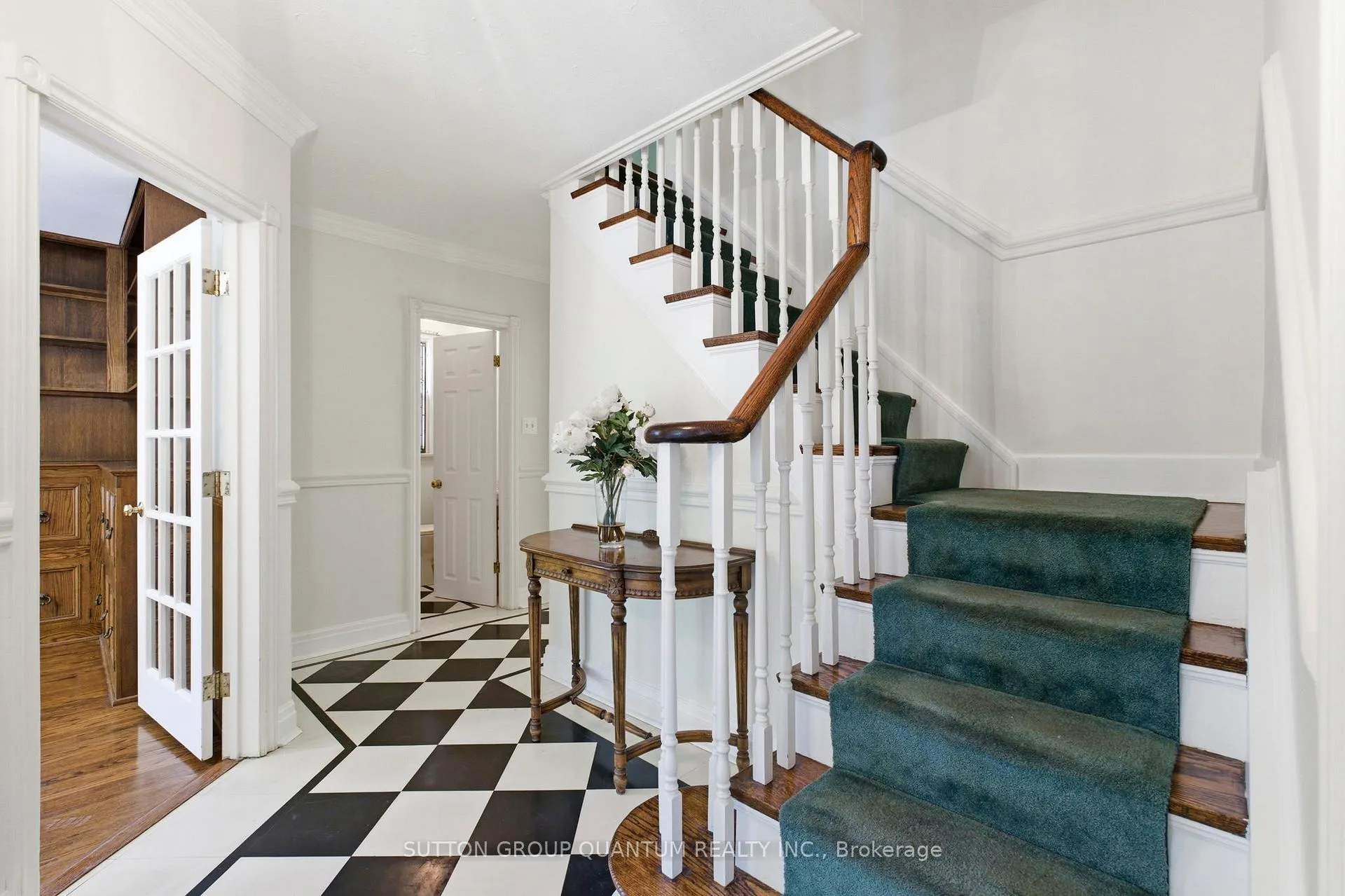 Photo 5 of 8 Riverside Crescent, Toronto, High Park-Swansea — HOMEH