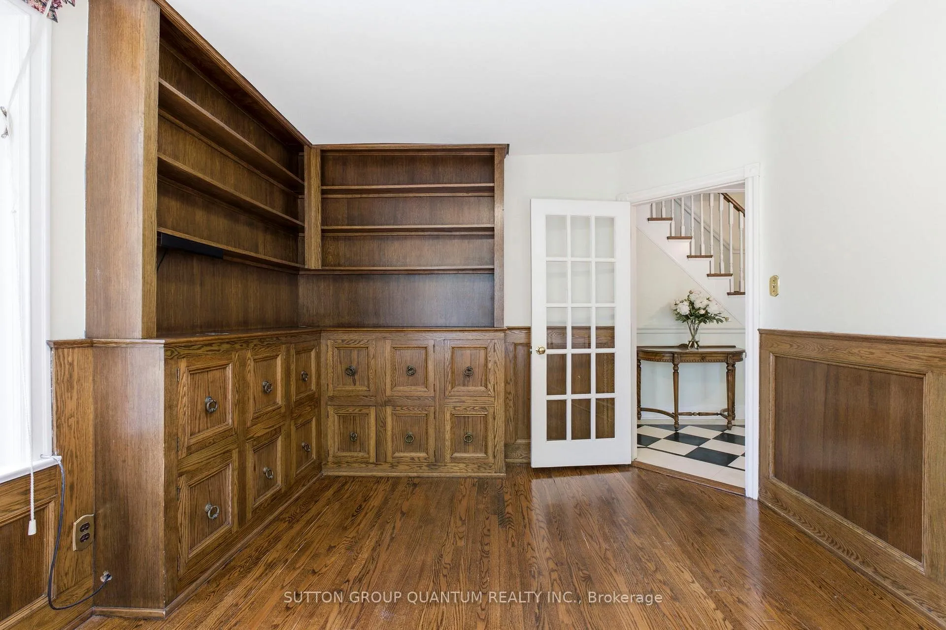 Photo 8 of 8 Riverside Crescent, Toronto, High Park-Swansea — HOMEH
