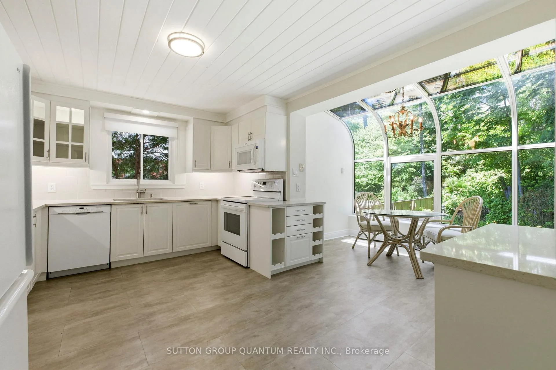 Photo 17 of 8 Riverside Crescent, Toronto, High Park-Swansea — HOMEH
