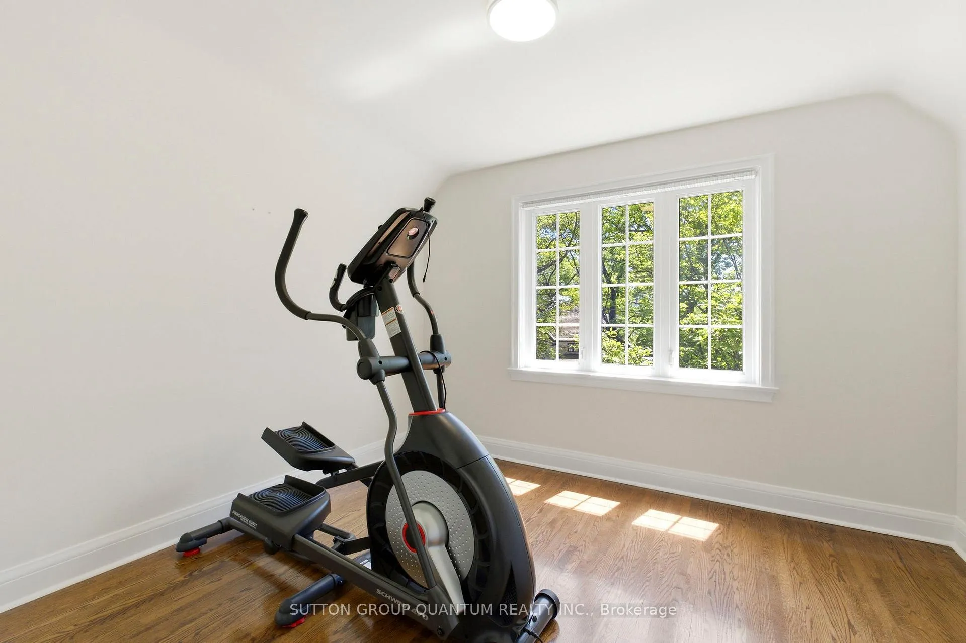 Photo 26 of 8 Riverside Crescent, Toronto, High Park-Swansea — HOMEH