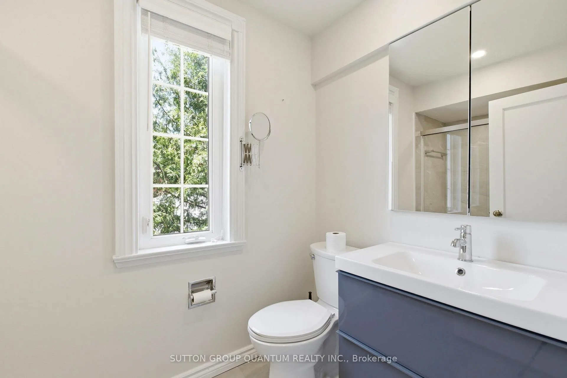 Photo 27 of 8 Riverside Crescent, Toronto, High Park-Swansea — HOMEH