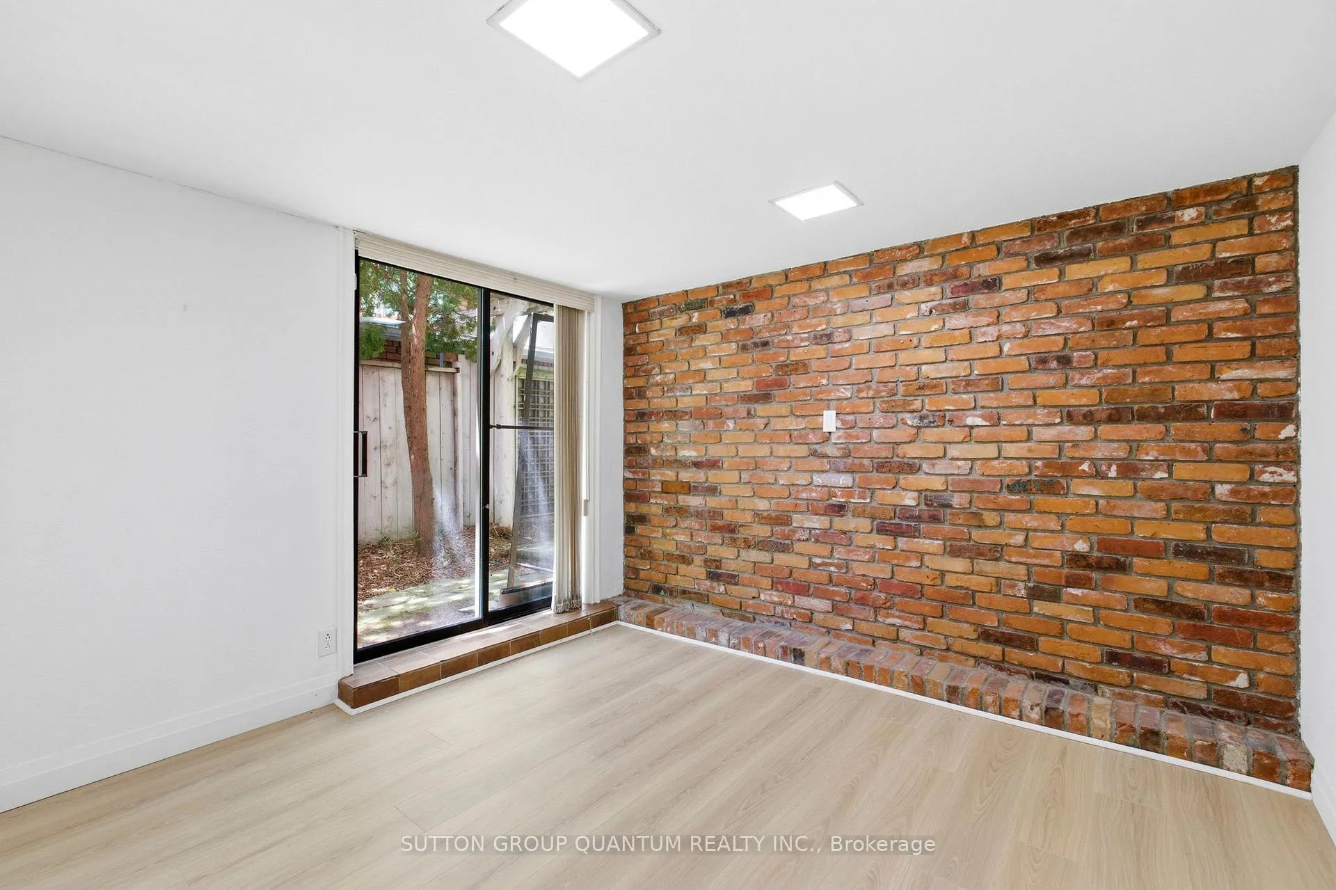 Photo 34 of 8 Riverside Crescent, Toronto, High Park-Swansea — HOMEH