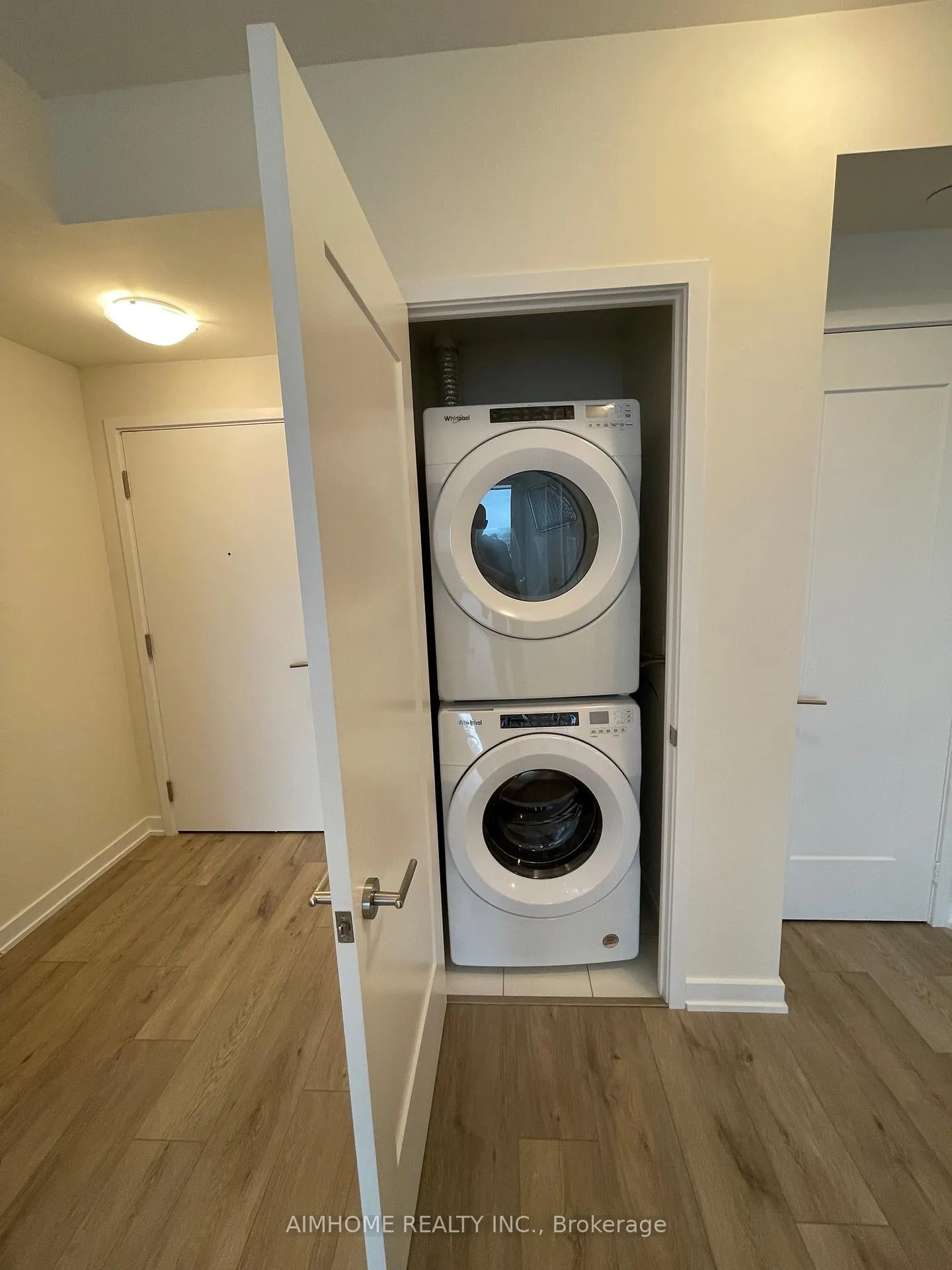 Photo 4 of Unit 1701A, 28 Freeland Street, Toronto, Waterfront Communities — HOMEH