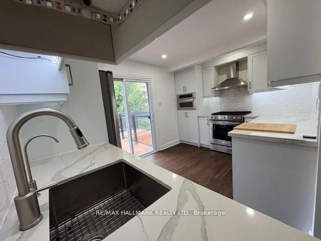 Photo 11 of 92 Hiltz Avenue, Toronto, South Riverdale — HOMEH