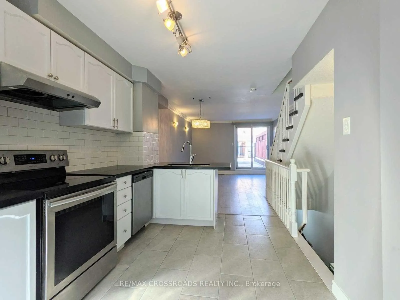 Photo 4 of 1173 Craven Road, Toronto, Greenwood-Coxwell — HOMEH