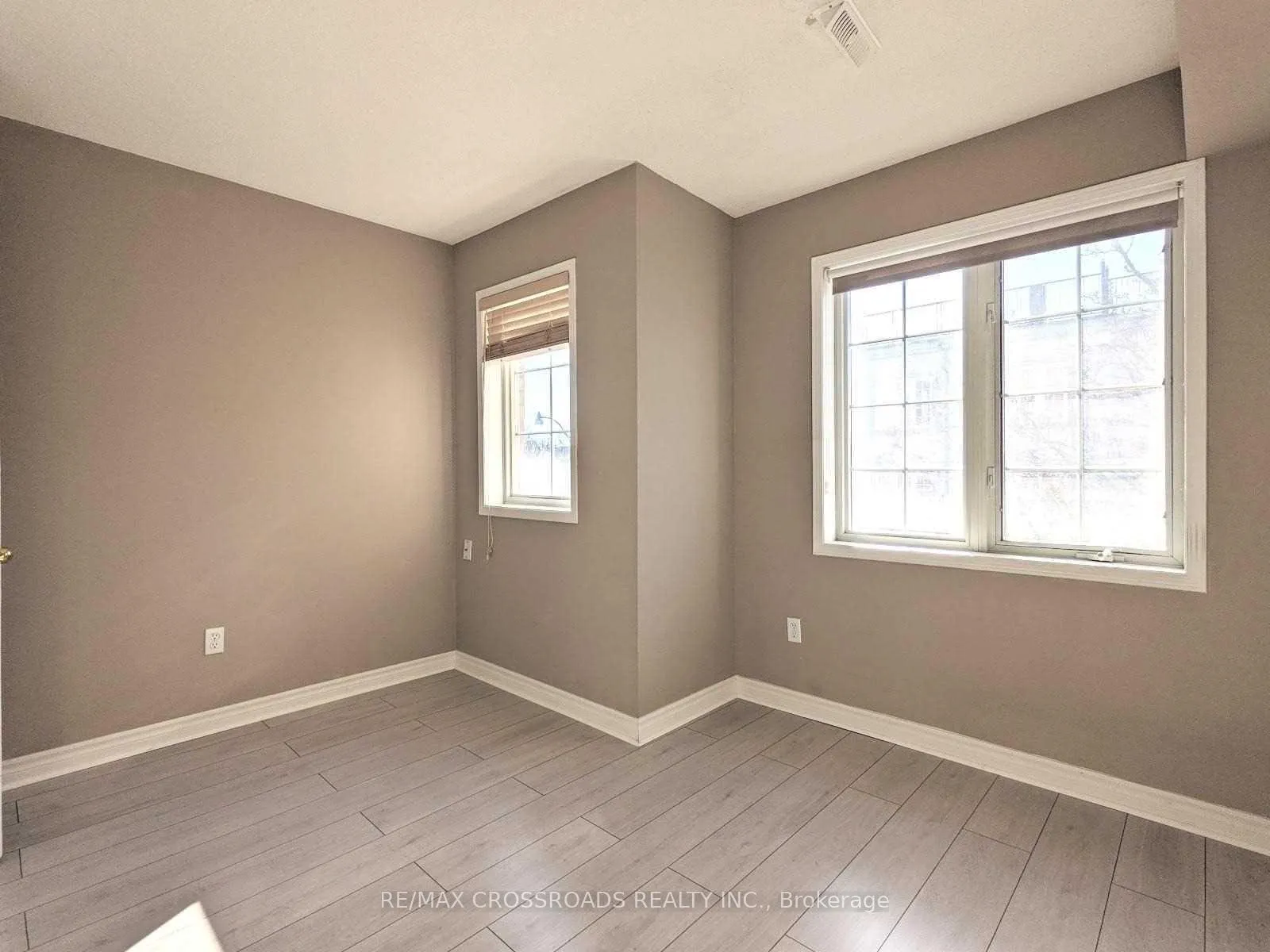 Photo 12 of 1173 Craven Road, Toronto, Greenwood-Coxwell — HOMEH