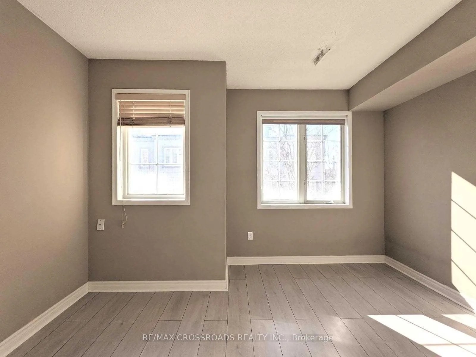 Photo 13 of 1173 Craven Road, Toronto, Greenwood-Coxwell — HOMEH