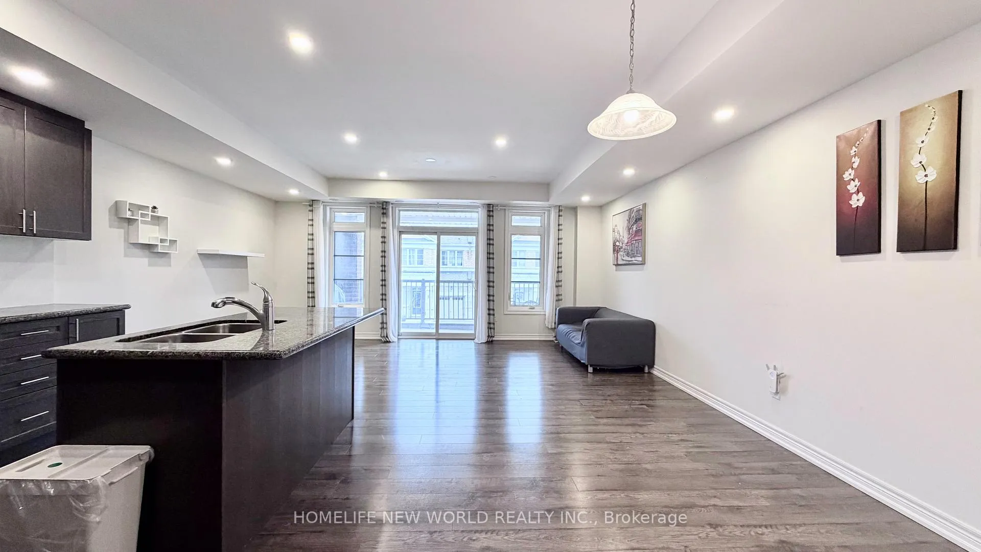Photo 3 of Unit Unit A, 17 Luzon Avenue, Markham, Box Grove — HOMEH