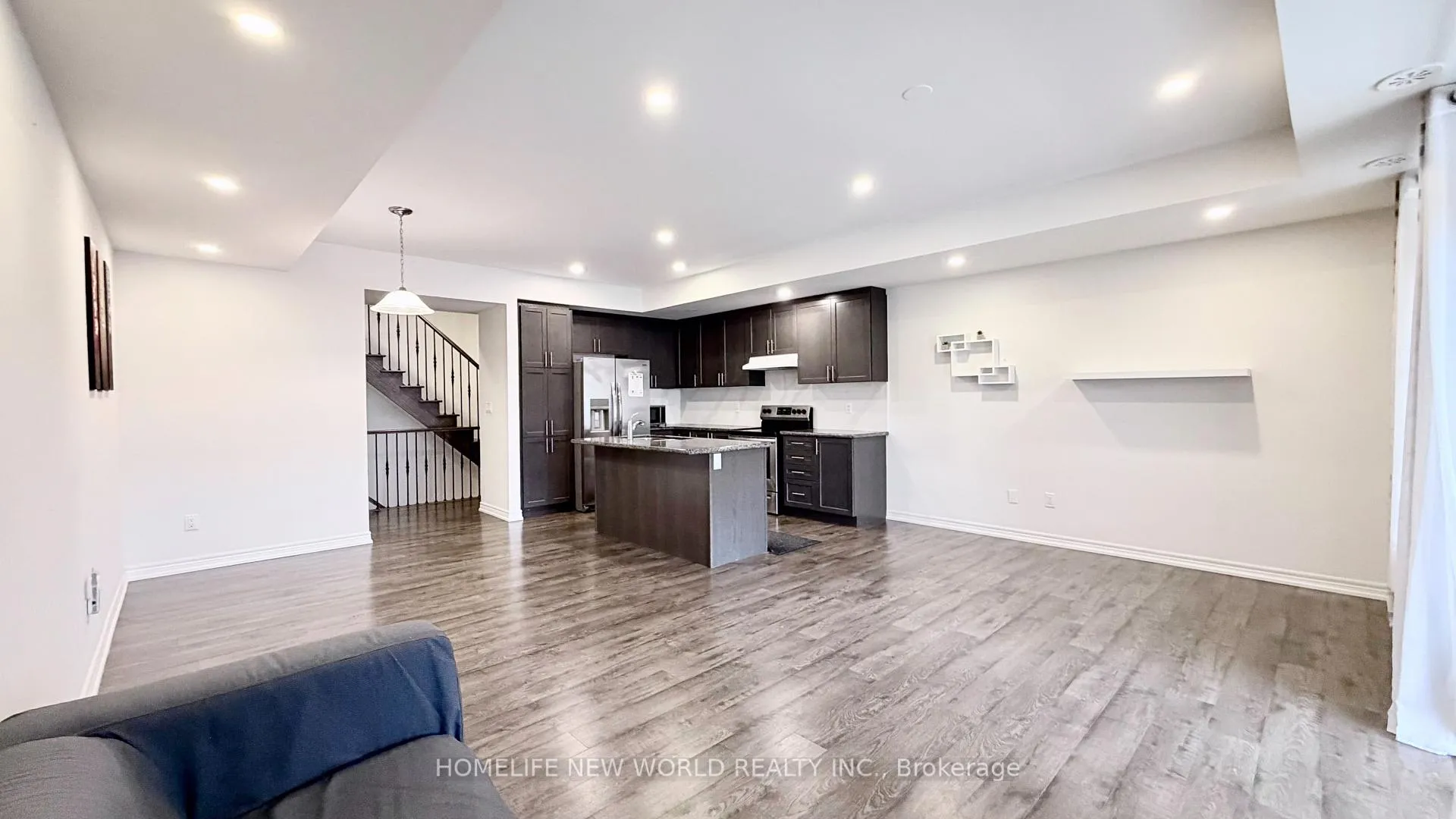Photo 6 of Unit Unit A, 17 Luzon Avenue, Markham, Box Grove — HOMEH