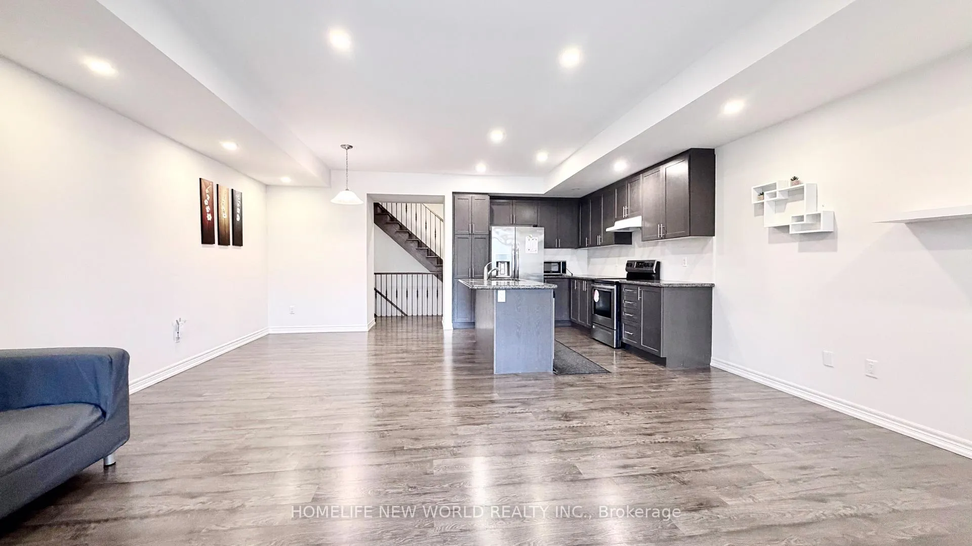 Photo 7 of Unit Unit A, 17 Luzon Avenue, Markham, Box Grove — HOMEH