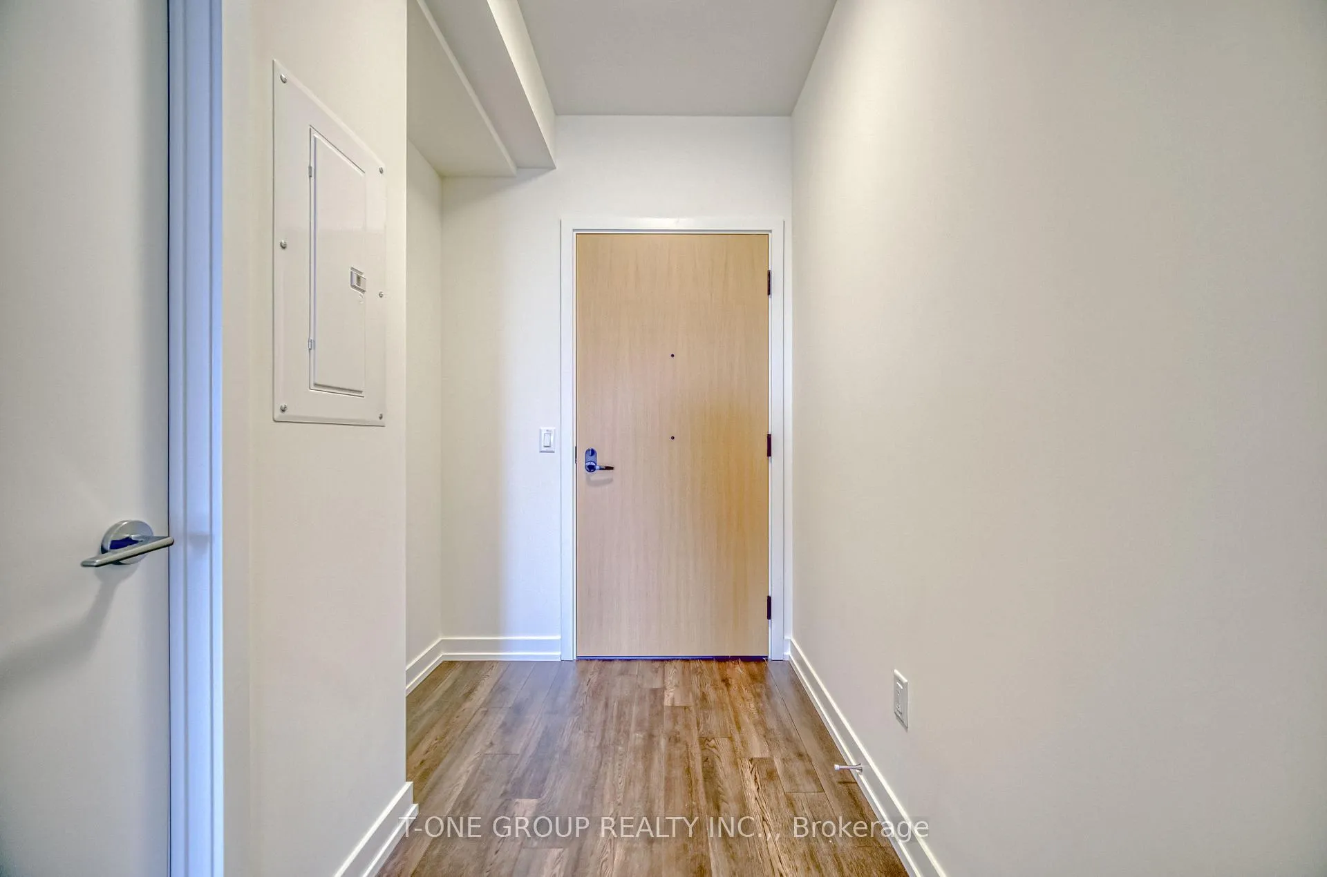 Photo 2 of Unit 1705, 89 Church Street, Toronto, Church-Yonge Corridor — HOMEH