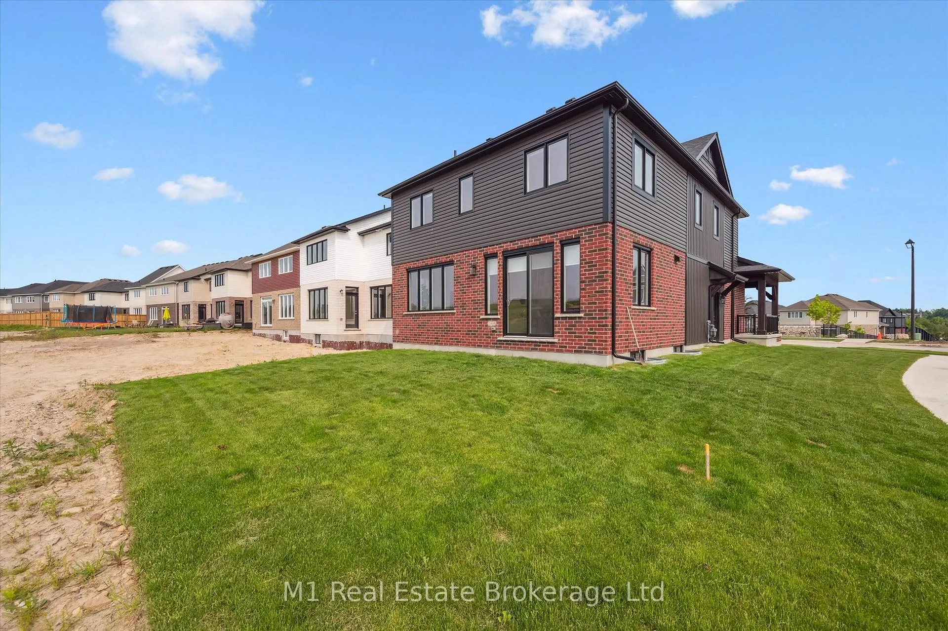Photo 32 of 184 Haylock Avenue, Centre Wellington, Elora/Salem — HOMEH