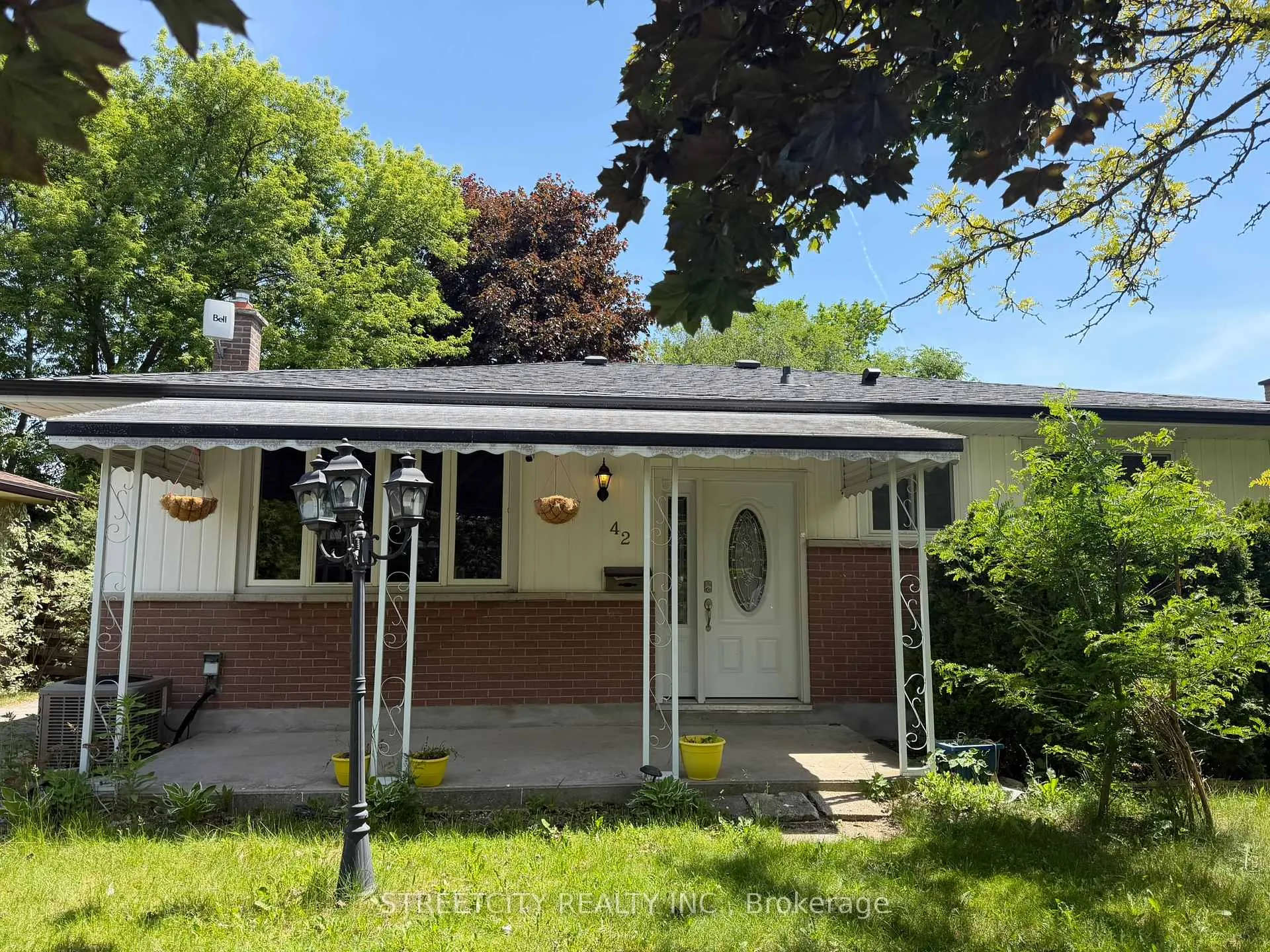 Photo 2 of 42 Oneida Road, London, East D — HOMEH