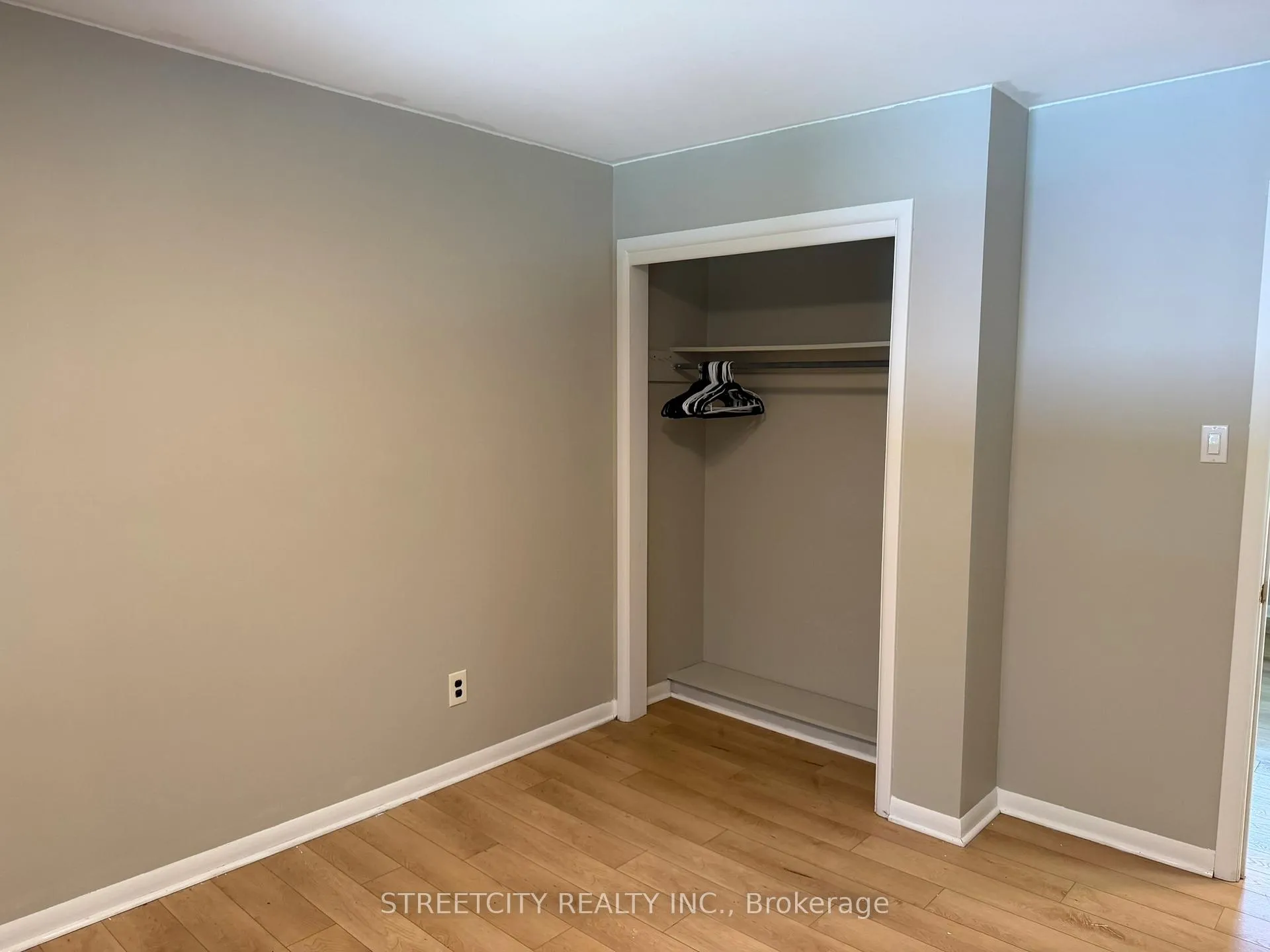 Photo 15 of 42 Oneida Road, London, East D — HOMEH