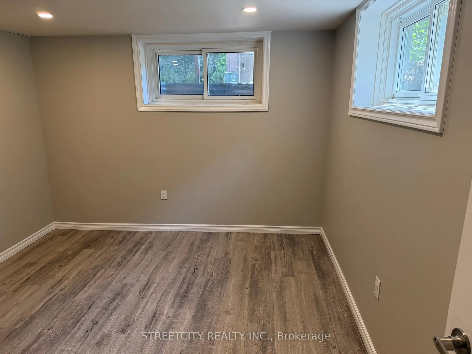 Photo 27 of 42 Oneida Road, London, East D — HOMEH