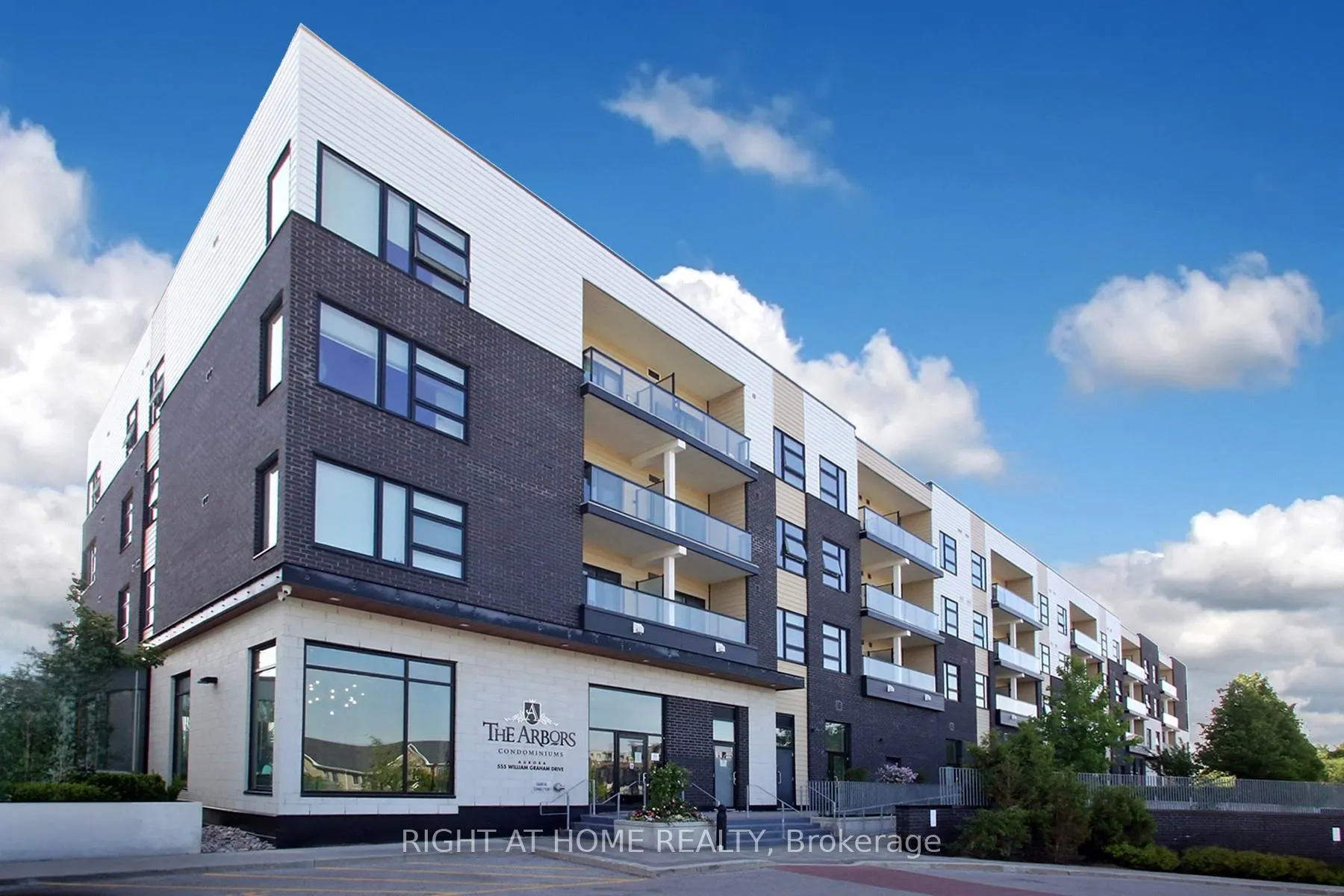 Photo 2 of Unit 436, 555 William Graham Drive, Aurora, Rural Aurora — HOMEH