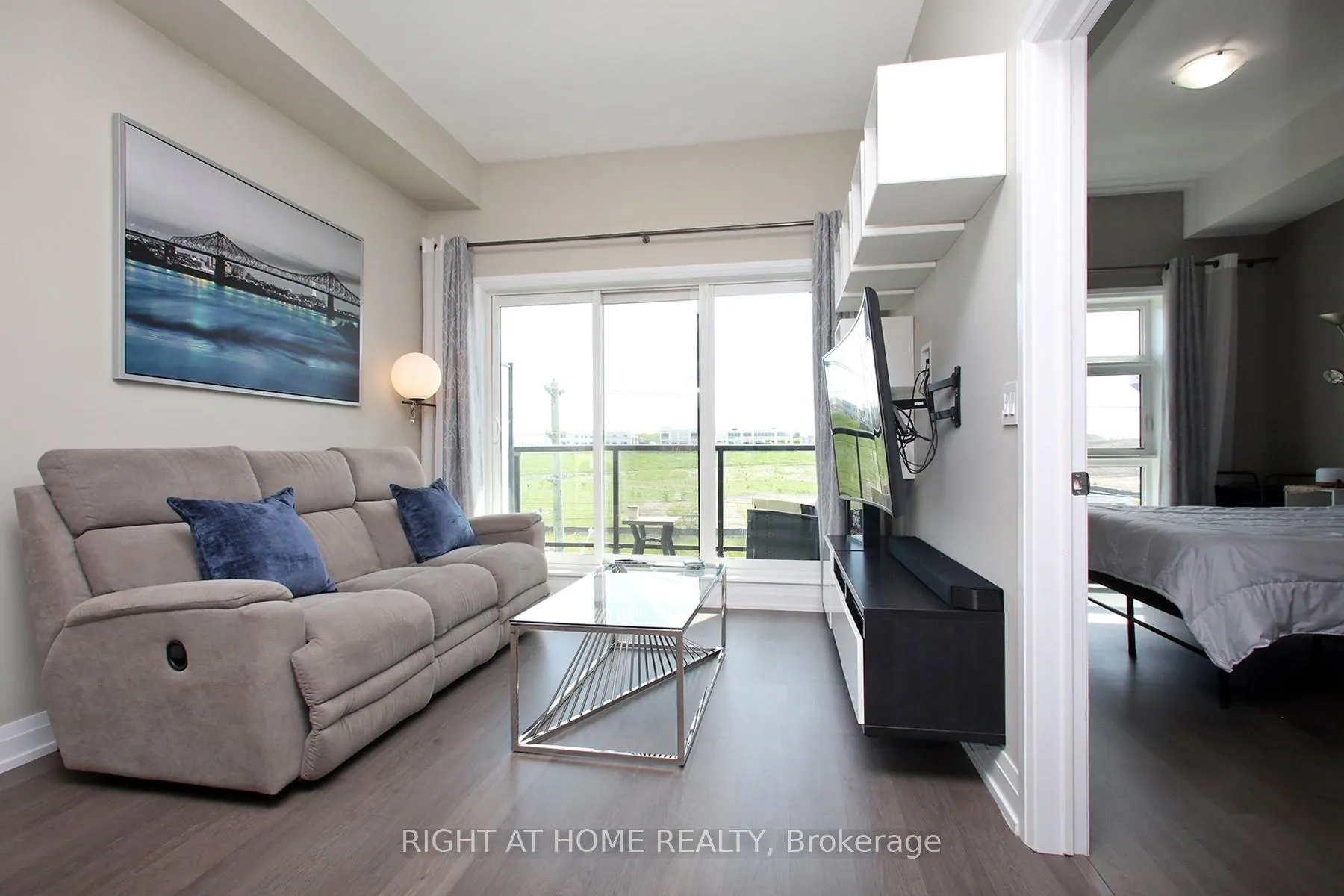 Photo 13 of Unit 436, 555 William Graham Drive, Aurora, Rural Aurora — HOMEH