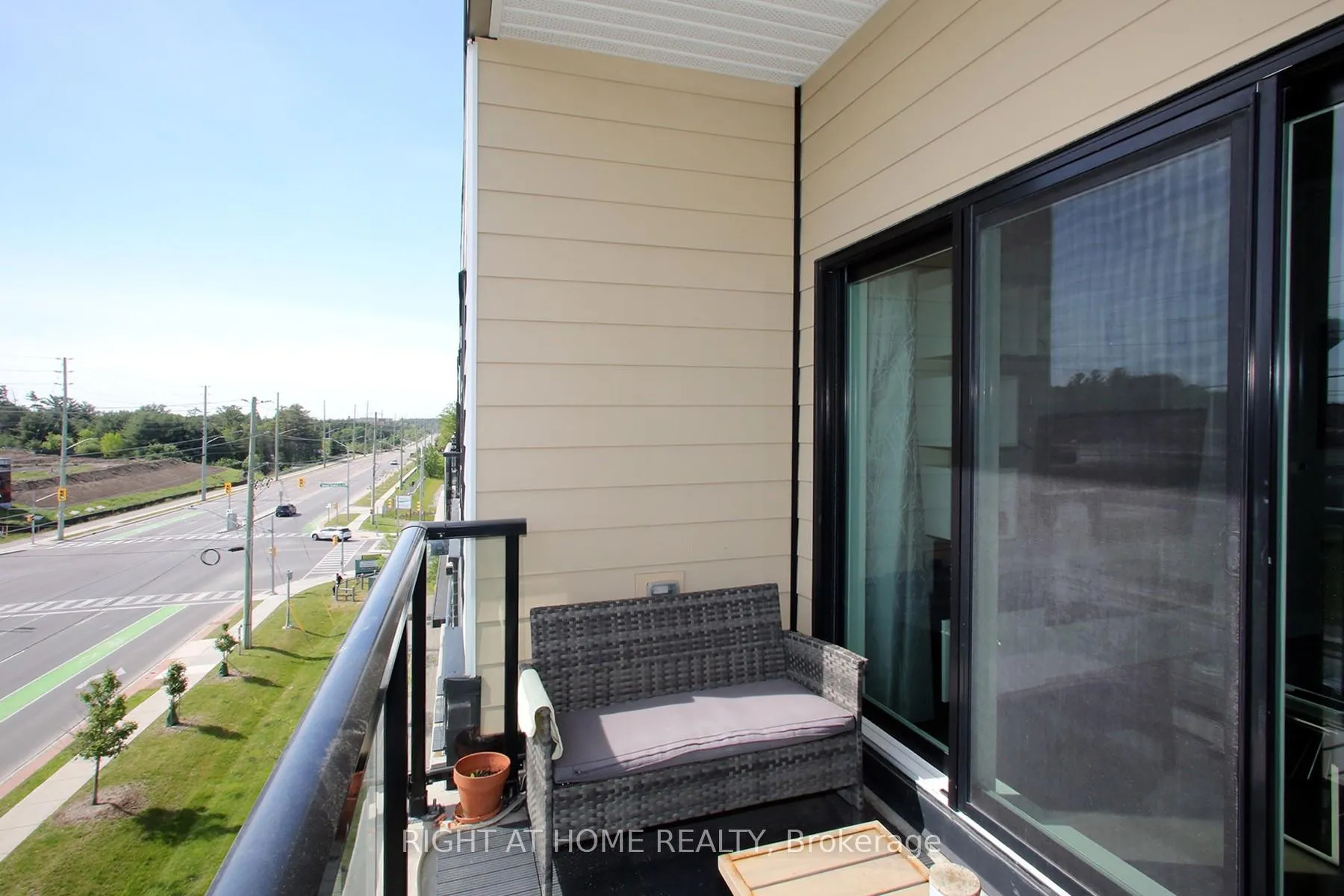 Photo 17 of Unit 436, 555 William Graham Drive, Aurora, Rural Aurora — HOMEH