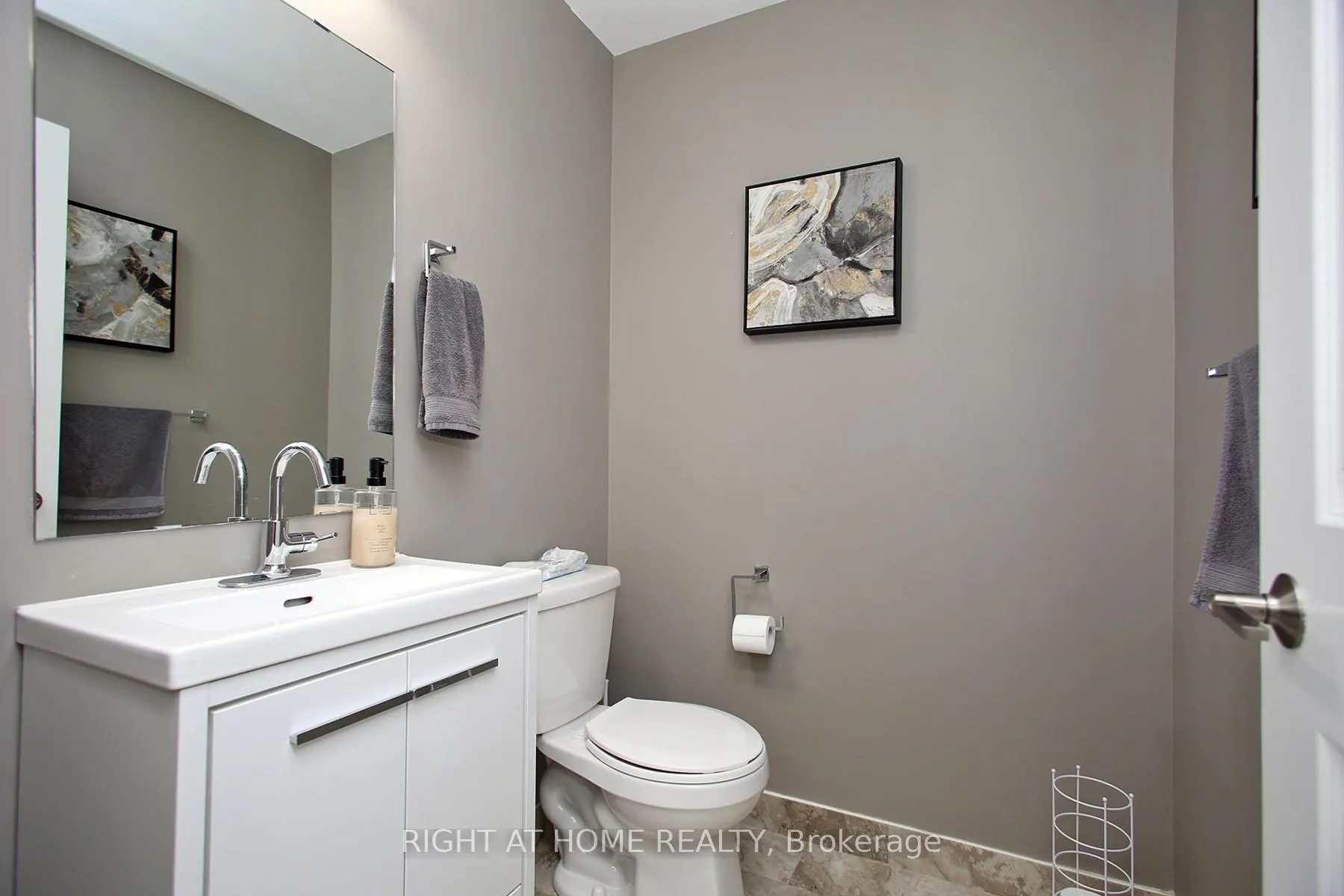 Photo 20 of Unit 436, 555 William Graham Drive, Aurora, Rural Aurora — HOMEH