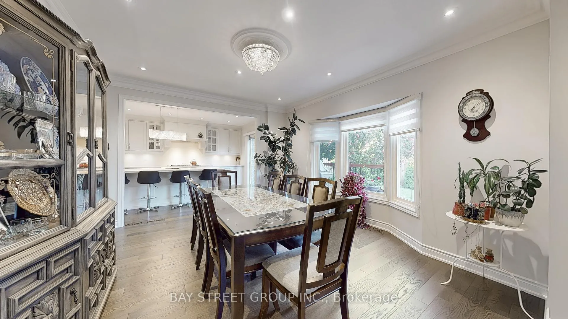 Photo 14 of 57 Whitburn Crescent, Vaughan, Maple — HOMEH