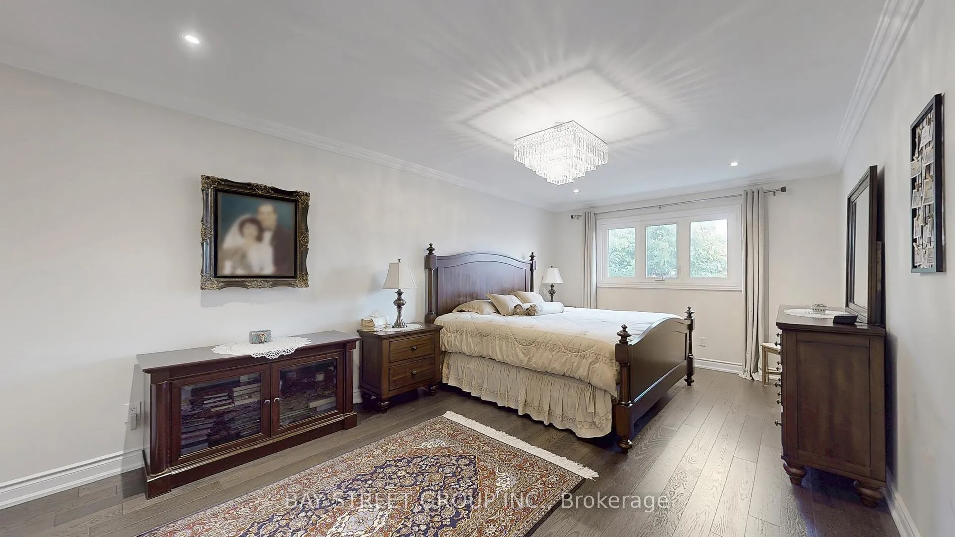 Photo 19 of 57 Whitburn Crescent, Vaughan, Maple — HOMEH