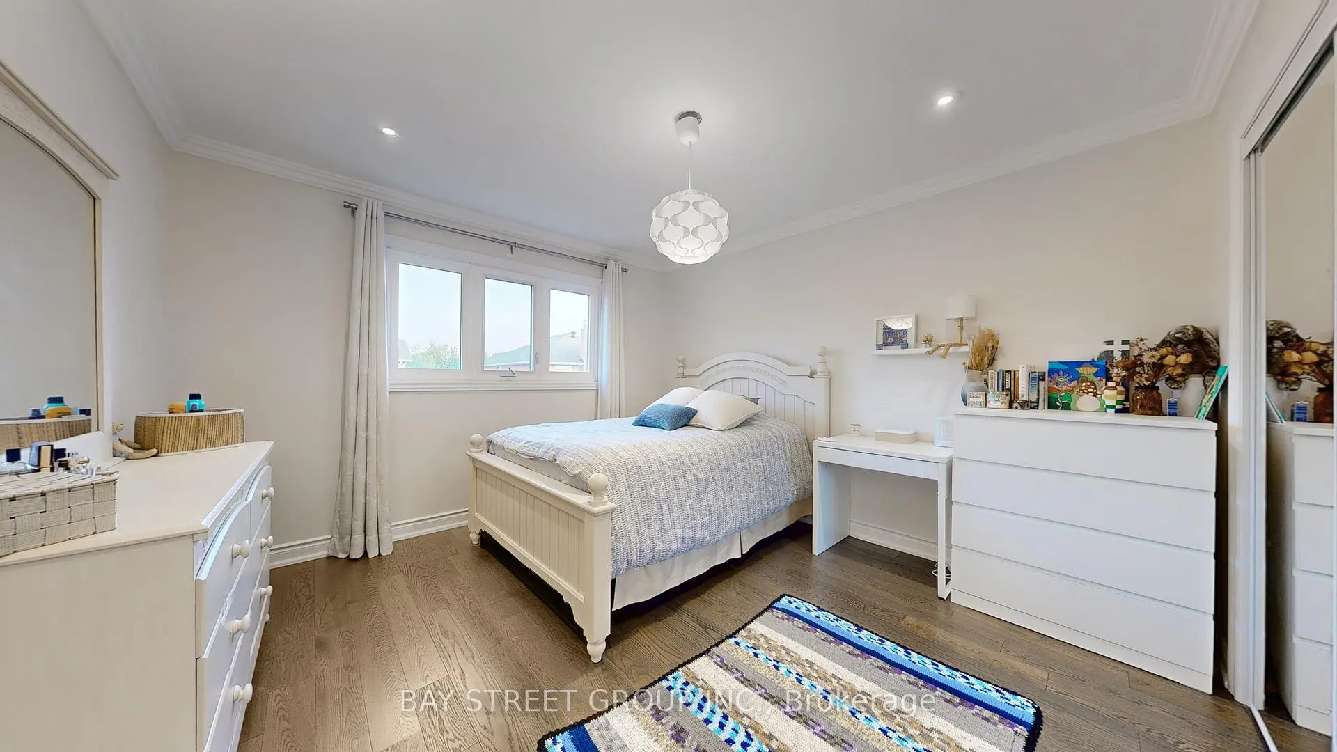 Photo 26 of 57 Whitburn Crescent, Vaughan, Maple — HOMEH