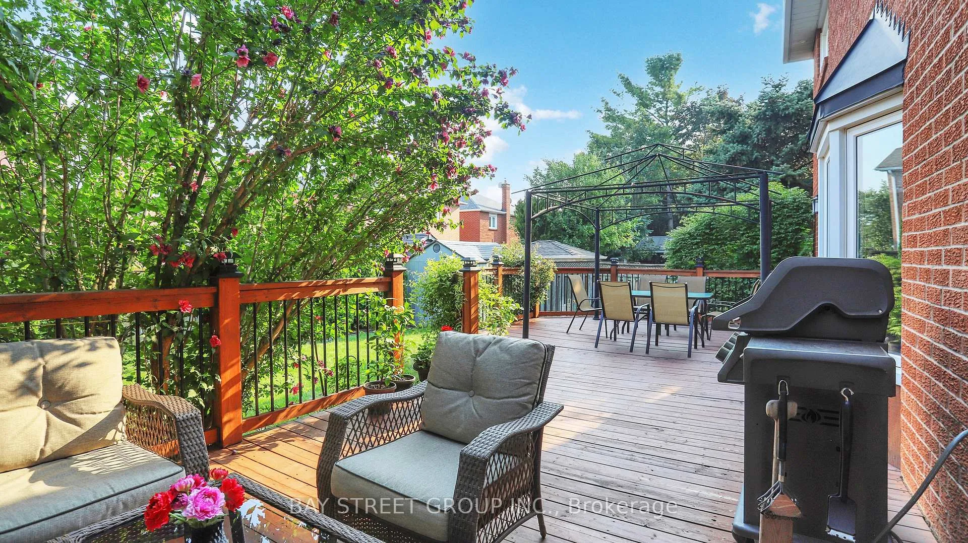 Photo 44 of 57 Whitburn Crescent, Vaughan, Maple — HOMEH