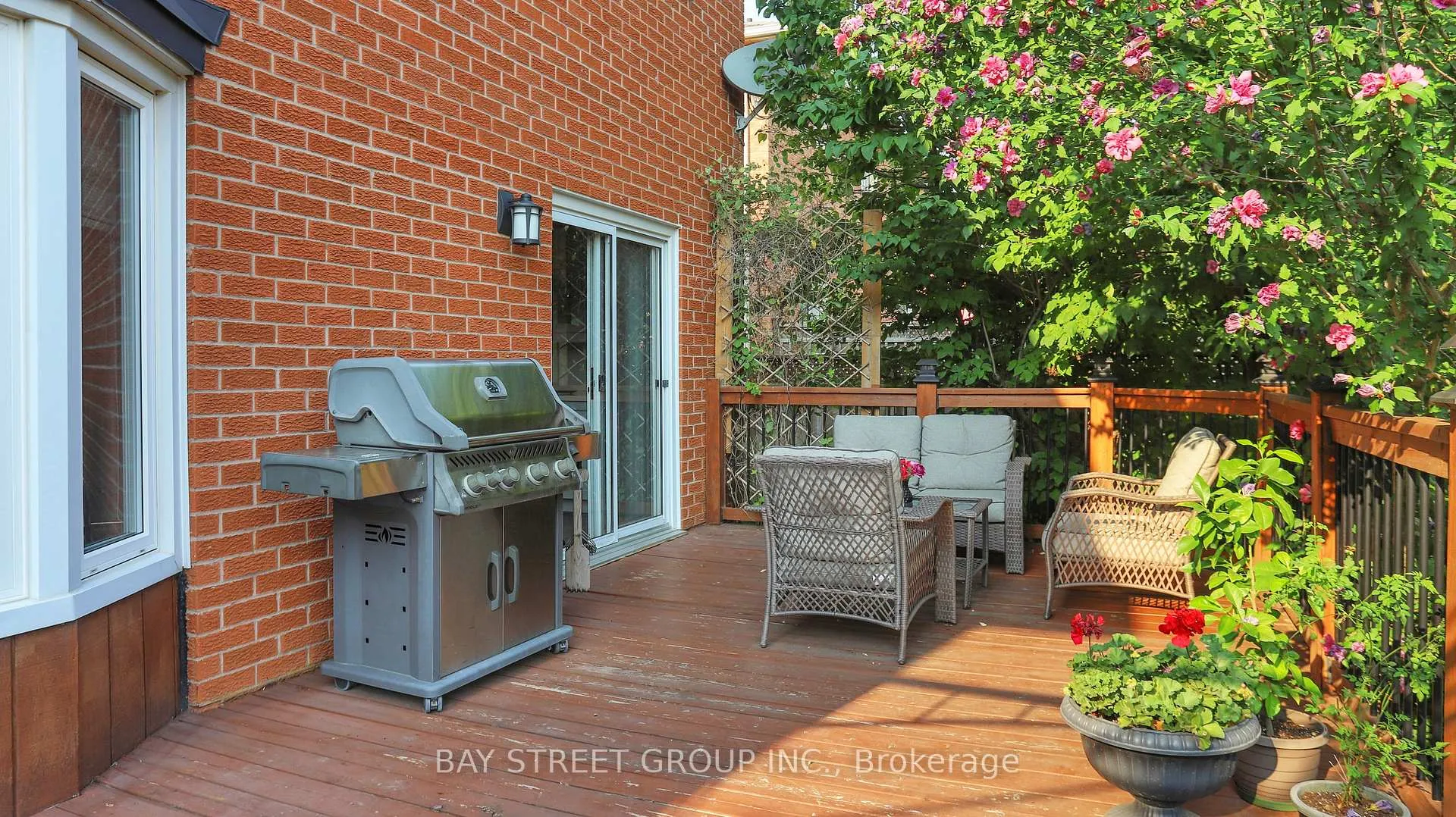 Photo 47 of 57 Whitburn Crescent, Vaughan, Maple — HOMEH
