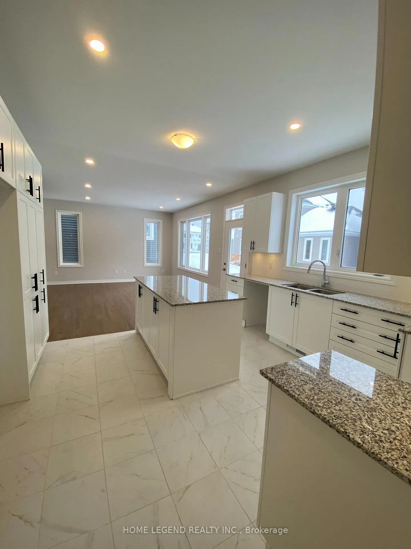 Photo 7 of 1840 Haiku Street, Ottawa, Barrhaven - Half Moon Bay — HOMEH