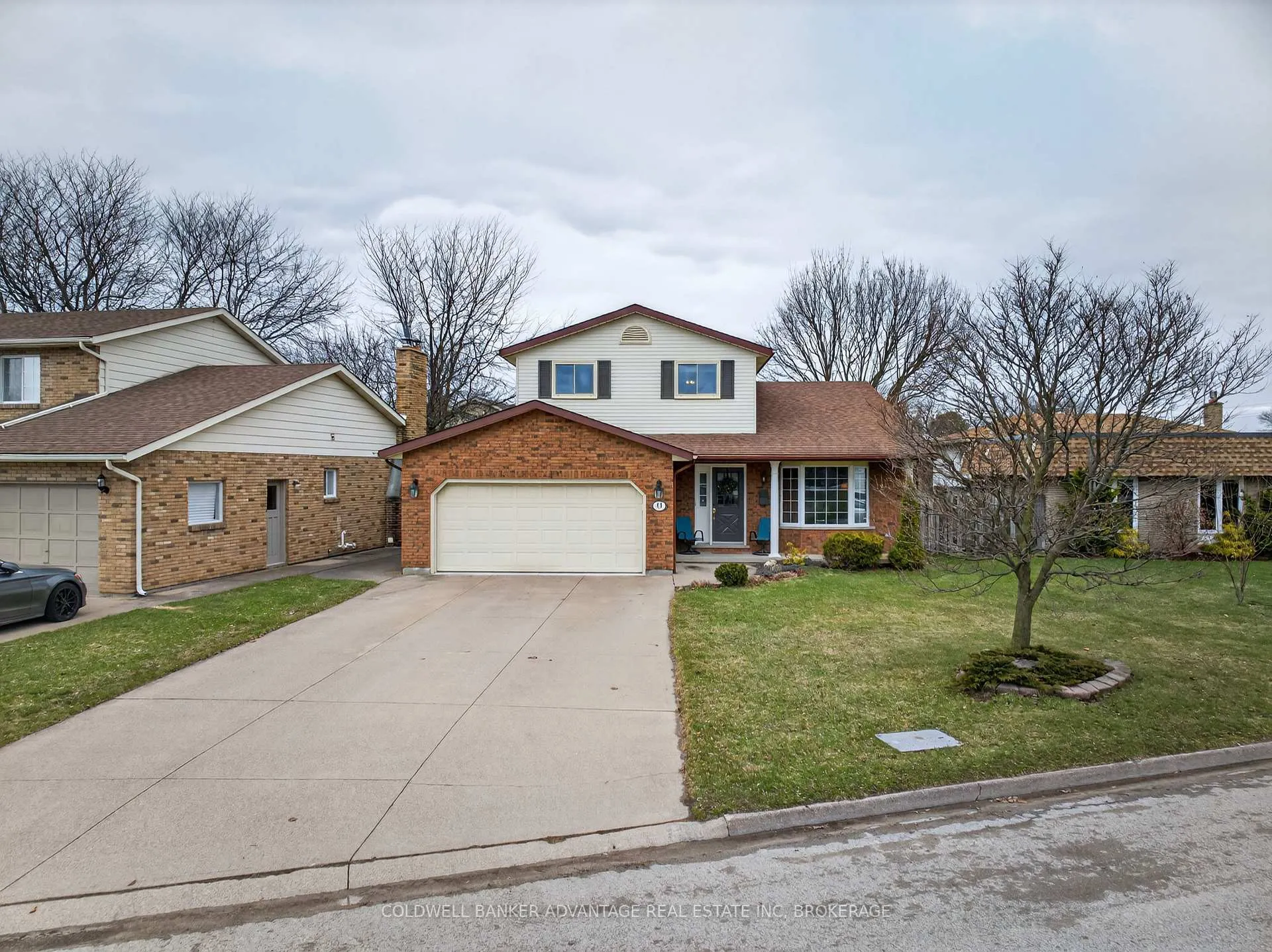 Photo 1 of 41 Adel Drive E, St. Catharines, Carlton/Bunting — HOMEH