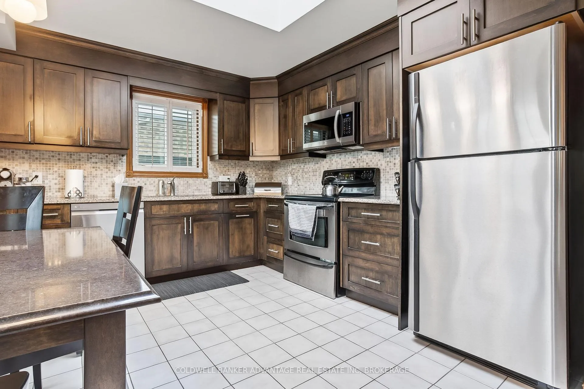 Photo 2 of 41 Adel Drive E, St. Catharines, Carlton/Bunting — HOMEH