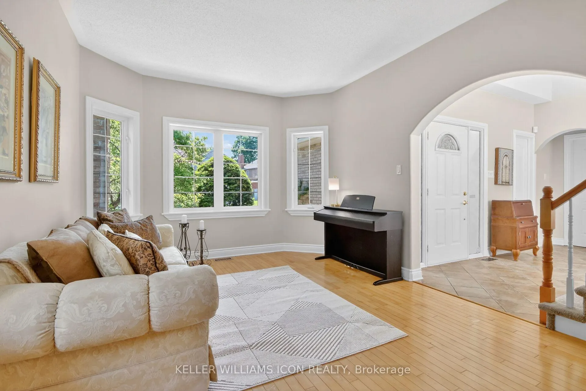 Photo 4 of 136 Shaughnessy Crescent, Ottawa, Kanata - Kanata Lakes/Heritage Hills — HOMEH