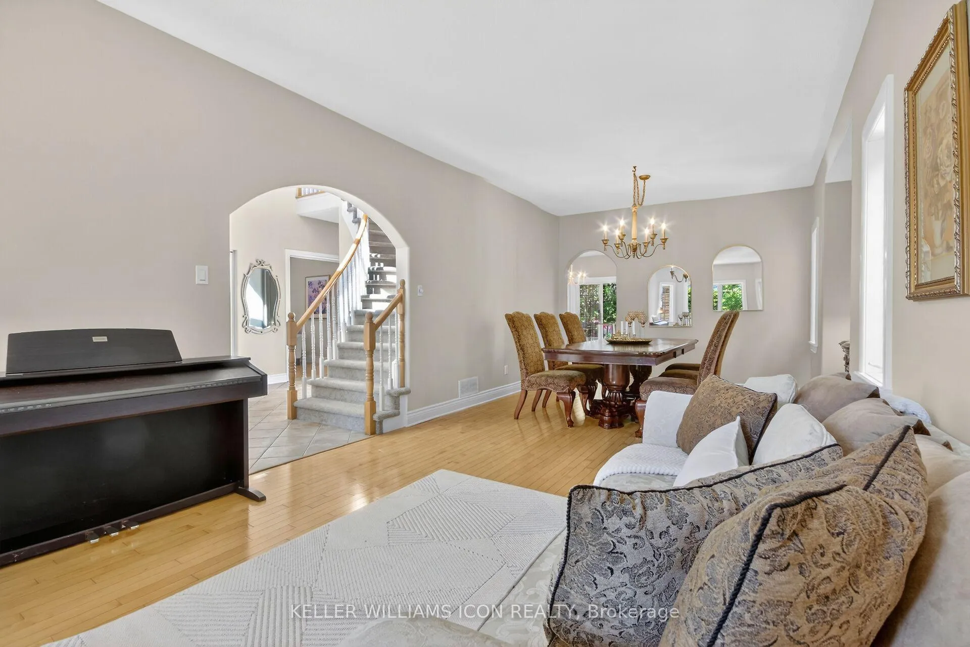 Photo 7 of 136 Shaughnessy Crescent, Ottawa, Kanata - Kanata Lakes/Heritage Hills — HOMEH