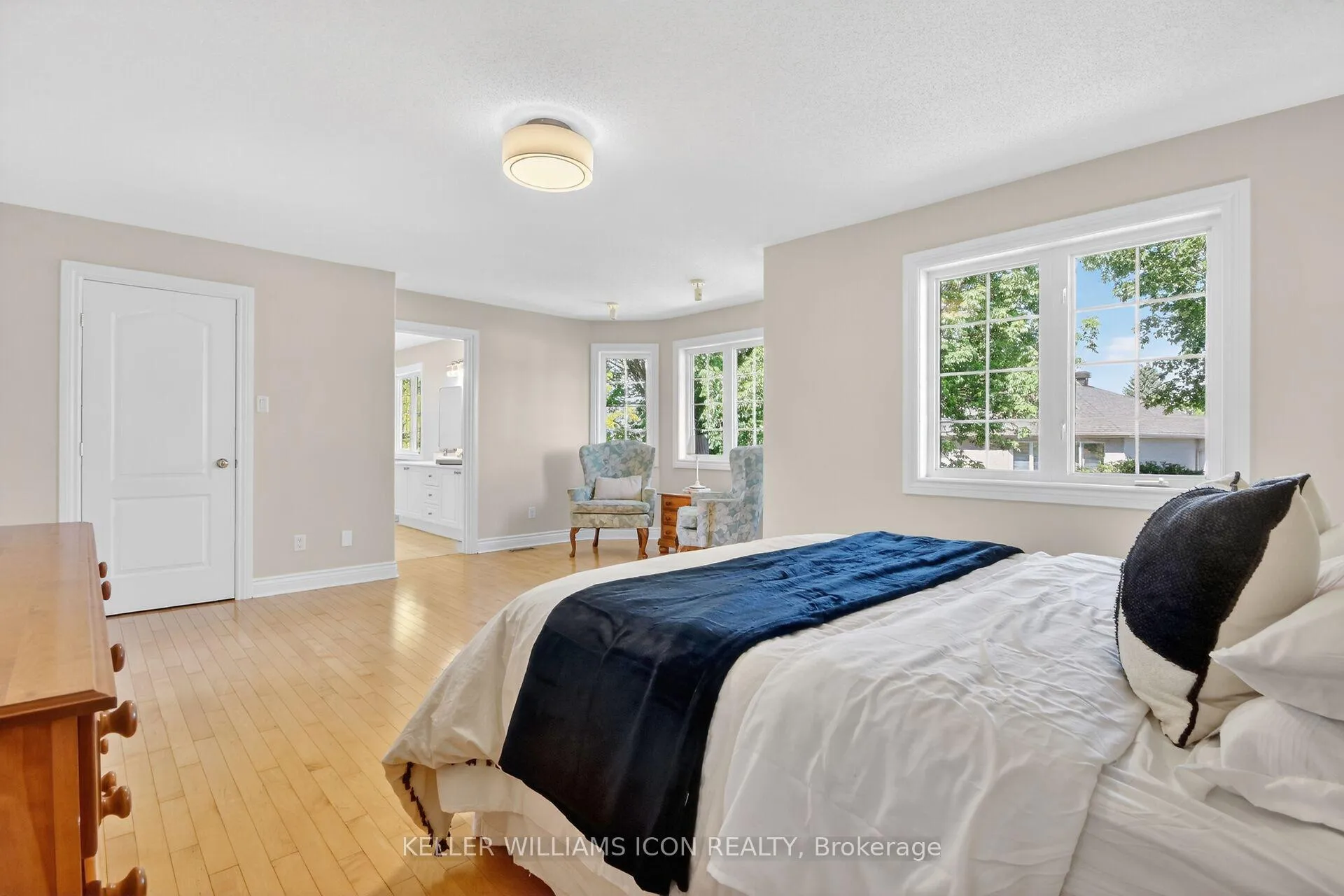 Photo 22 of 136 Shaughnessy Crescent, Ottawa, Kanata - Kanata Lakes/Heritage Hills — HOMEH